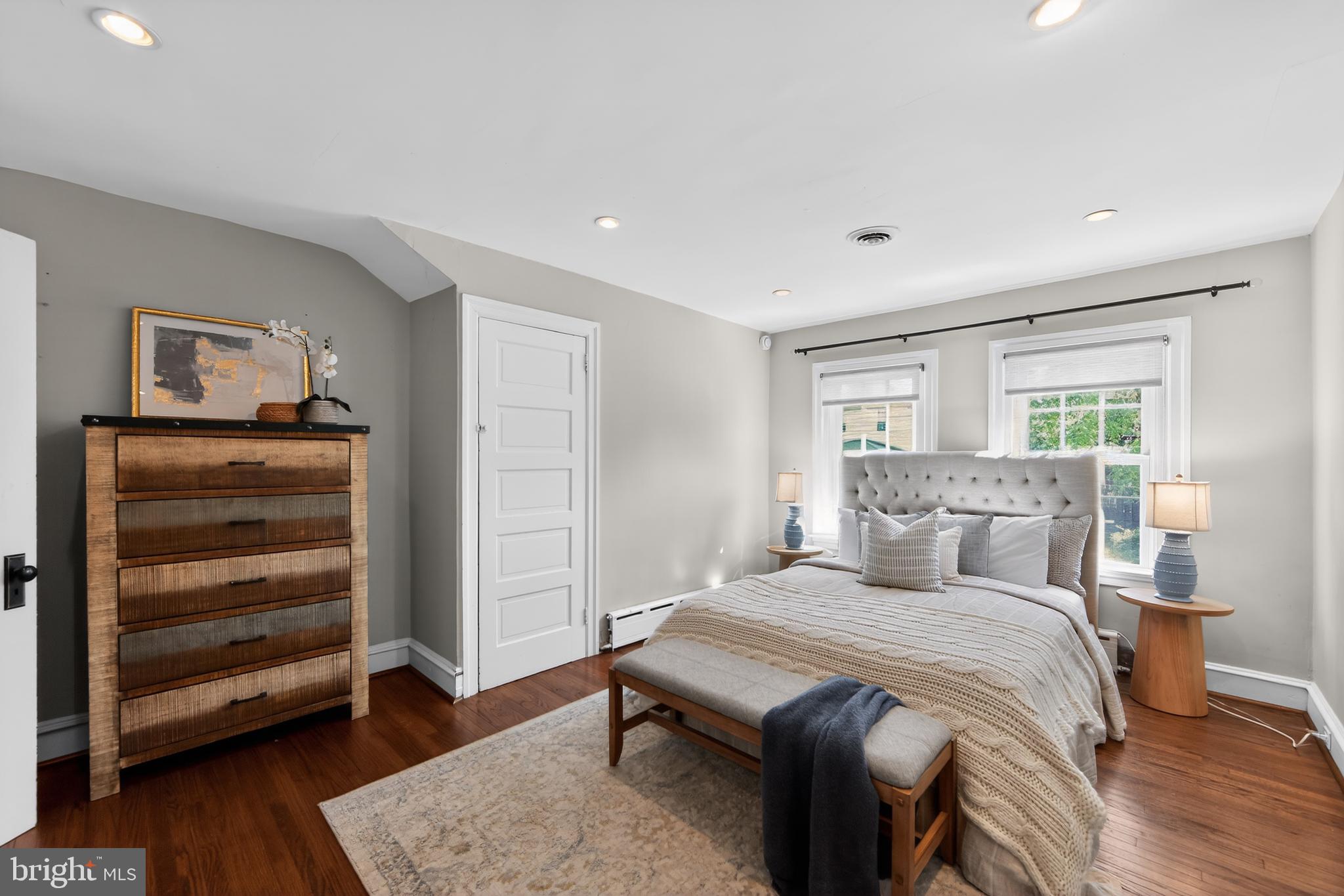 NARBERTH - Residential