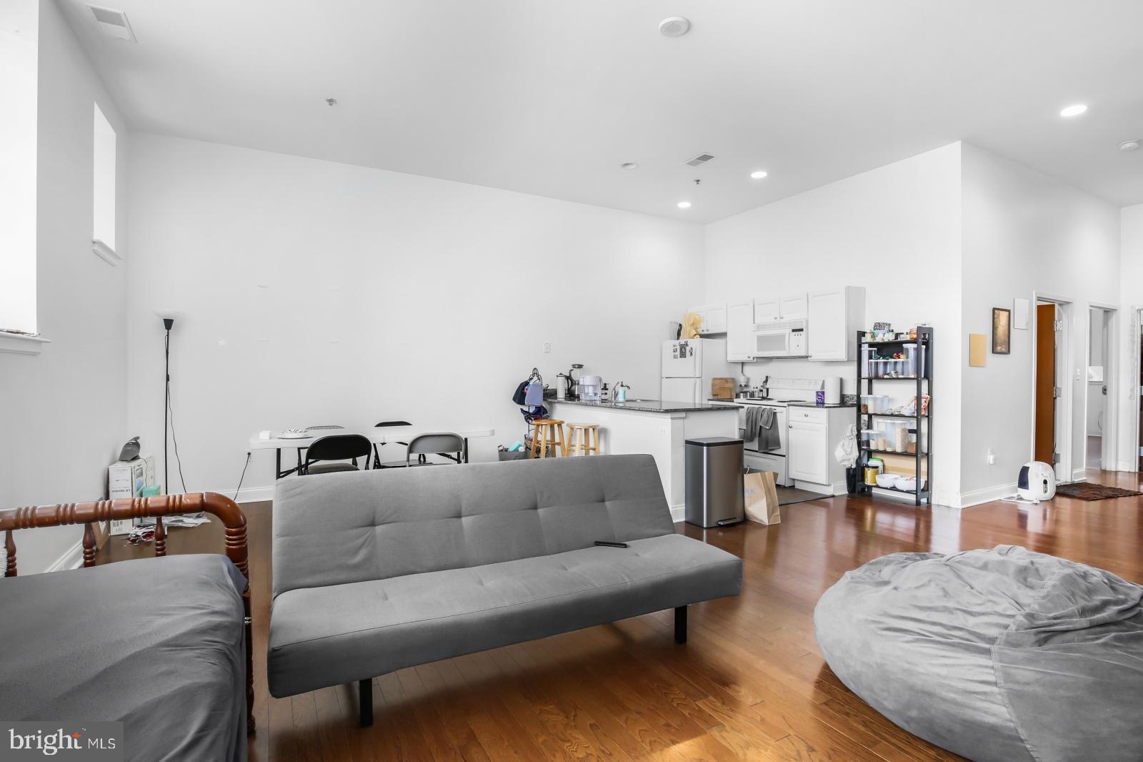 CENTER CITY - Residential Lease
