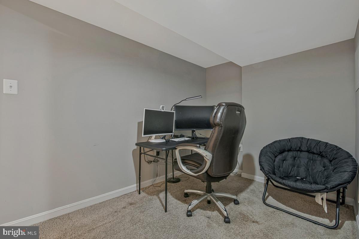 LANHAM WOODS - Residential