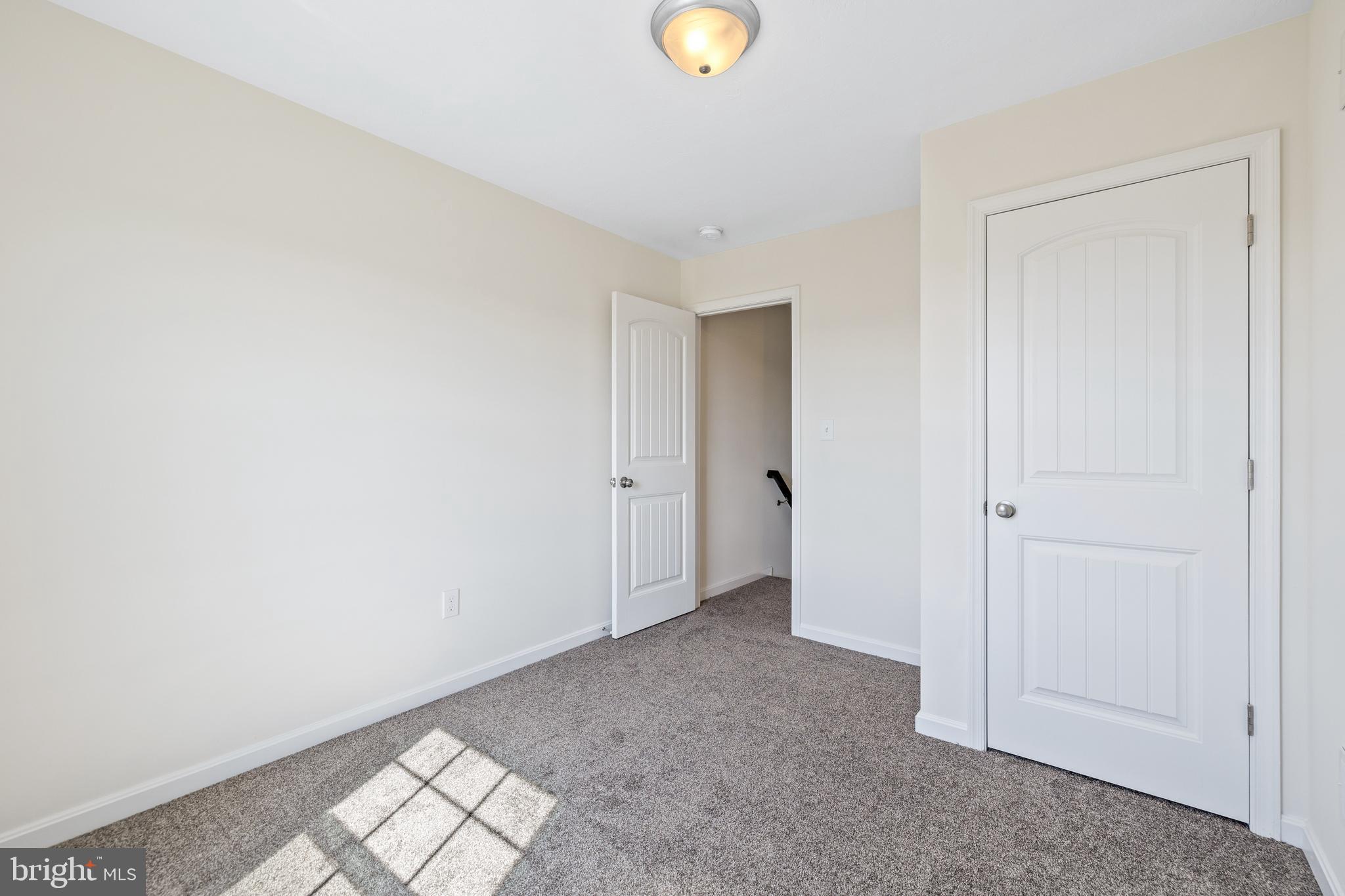 LEXINGTON - Residential Lease