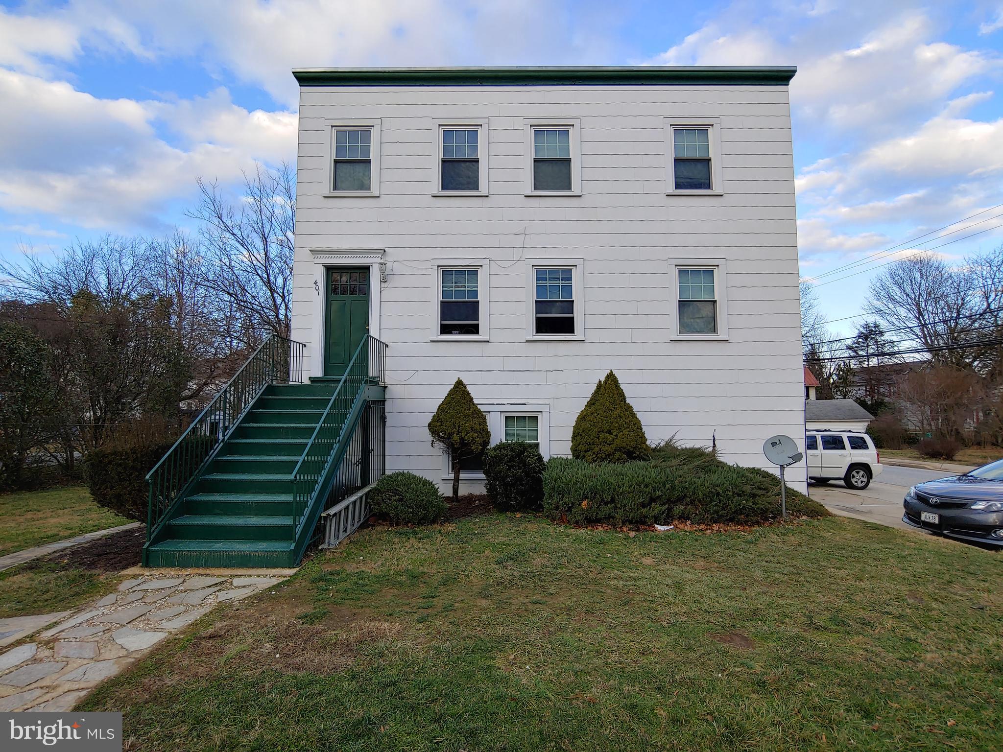 LAUREL - Residential Lease