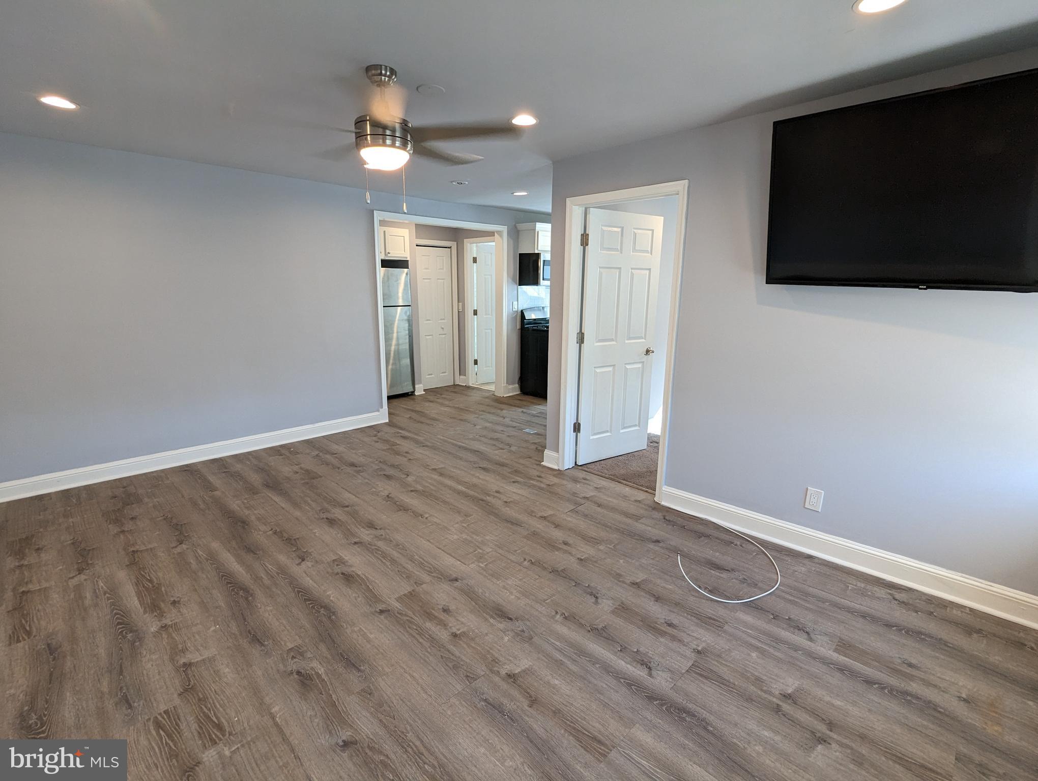 LAUREL - Residential Lease