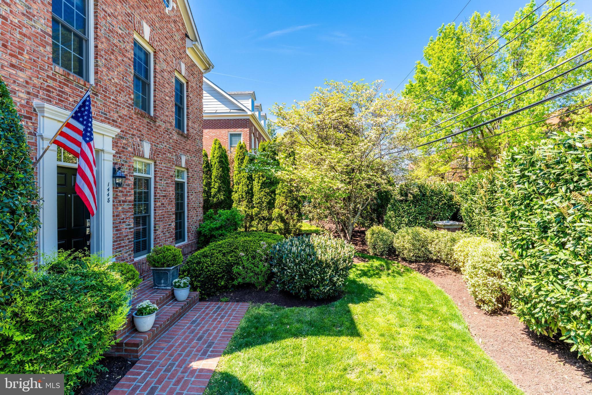 WEST MC LEAN - Residential