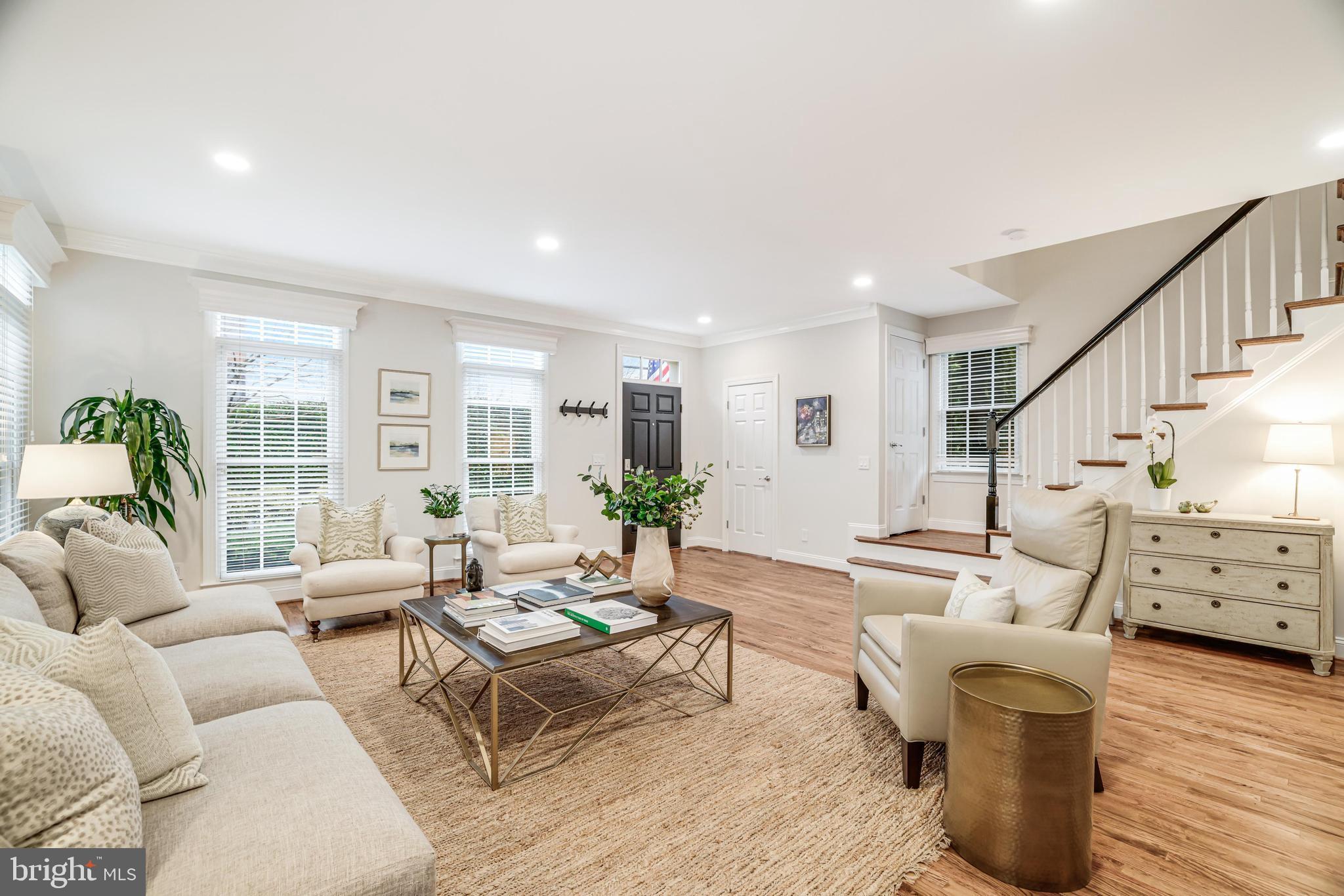 WEST MC LEAN - Residential