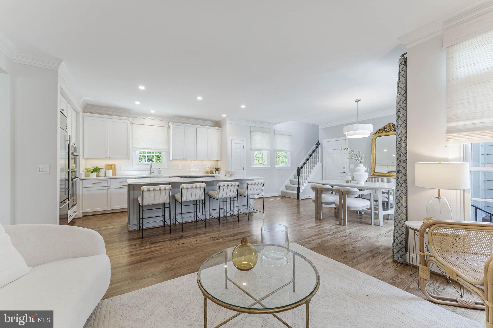 WEST MC LEAN - Residential