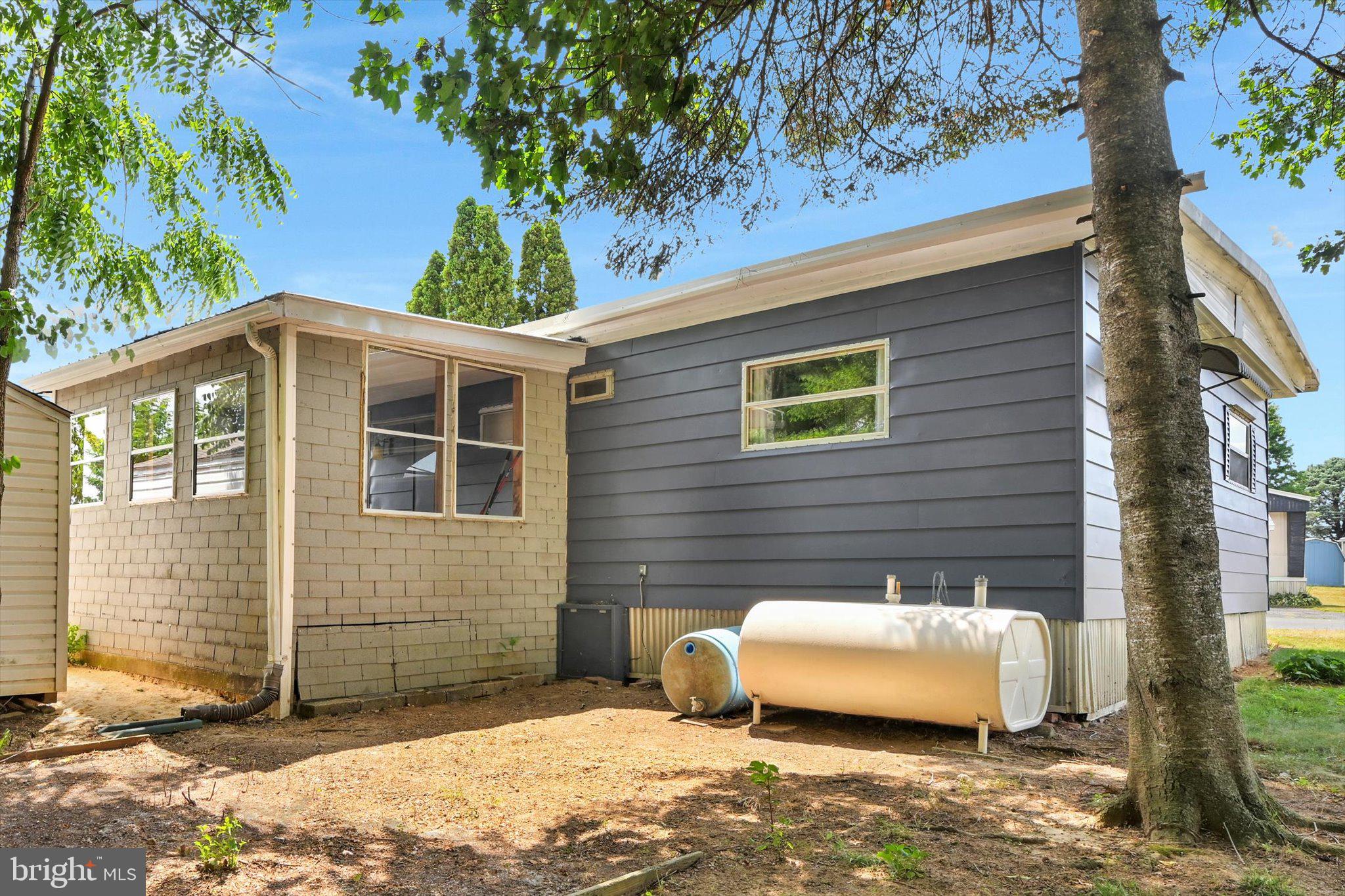 PALM CITY PARK - Residential