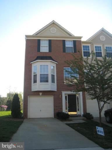 VACANT! GREAT TOWNHOUSE IN CULPEPER, 3 FINISHED LEVEL END UNIT WITH 3 B/R, 3 1/2 BATHS, JUST FULLY RENOVATED IN 2025, HARDWOOD FLOORING, BRICK FRONT, WASHER/DRYER, UPGRADES THROUGHOUT, INSIDE/OUTSIDE JUST PAINTED, GARAGE, GREAT LOCATION, AGENT IS RELATED TO OWNER, CALL FOR MORE INFO.