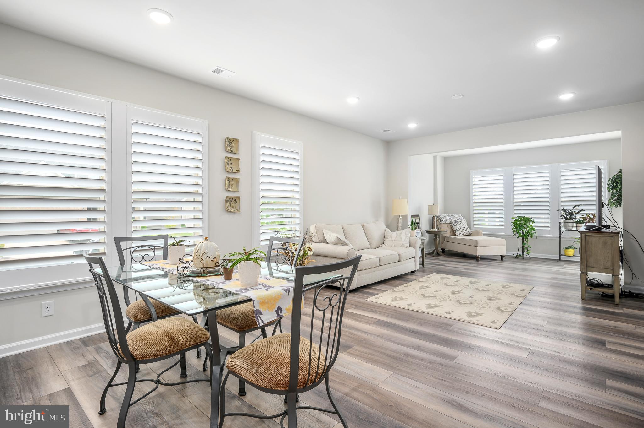 MONTEBELLO - Residential