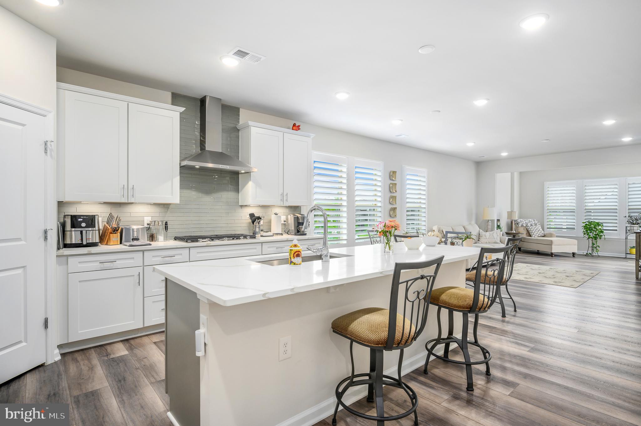 MONTEBELLO - Residential