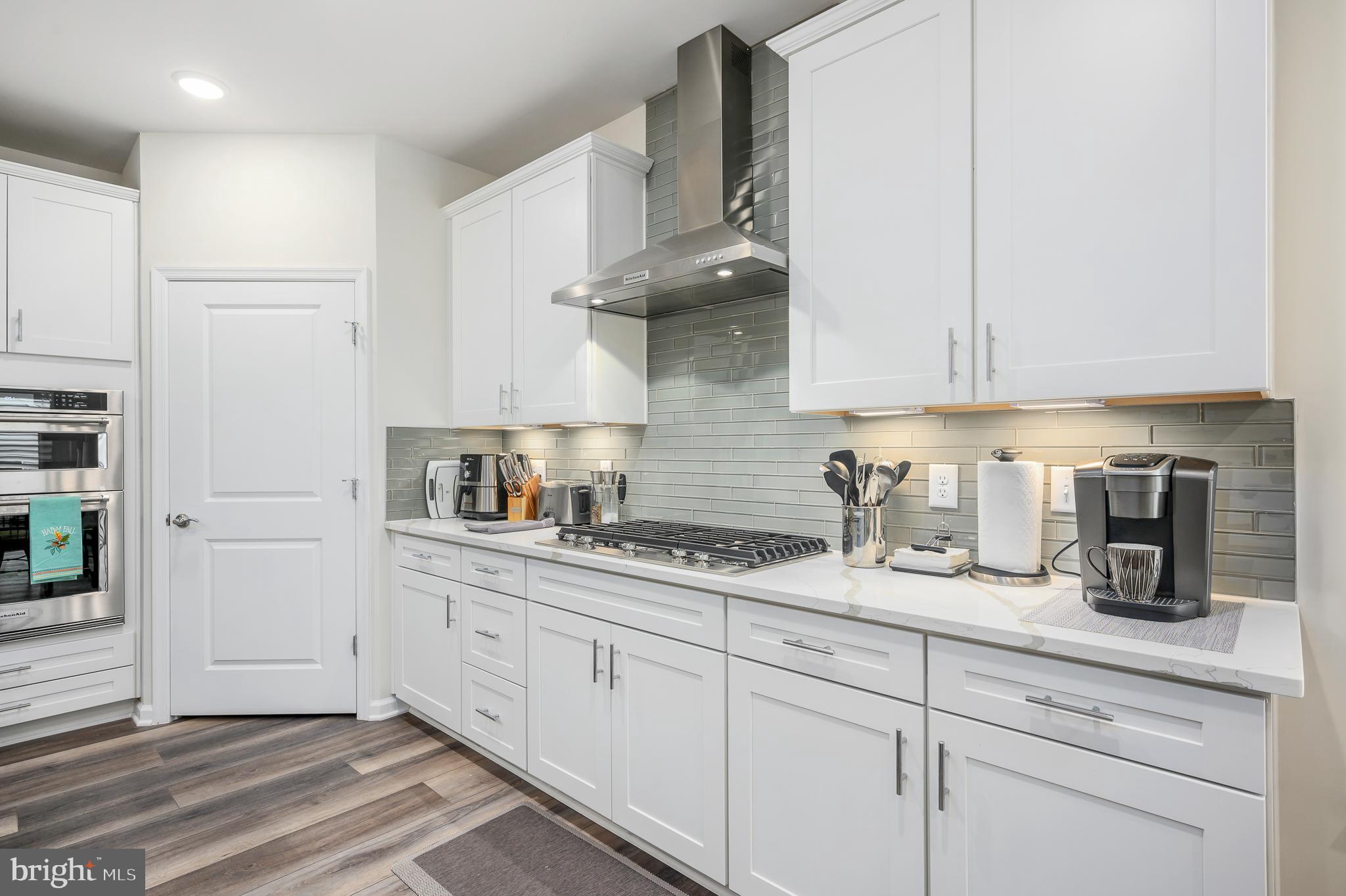 MONTEBELLO - Residential