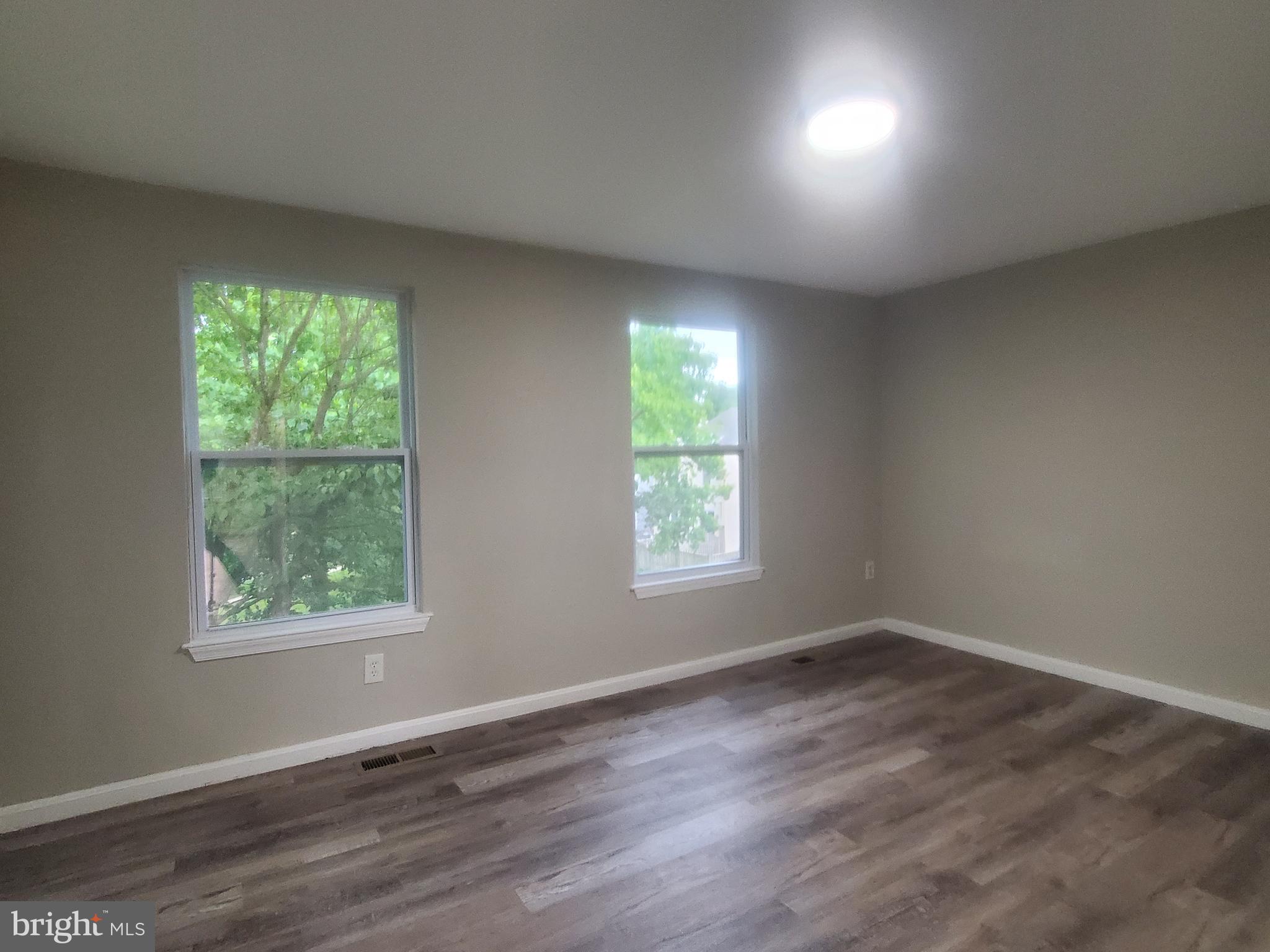 LONGMEAD CROSSING - Residential