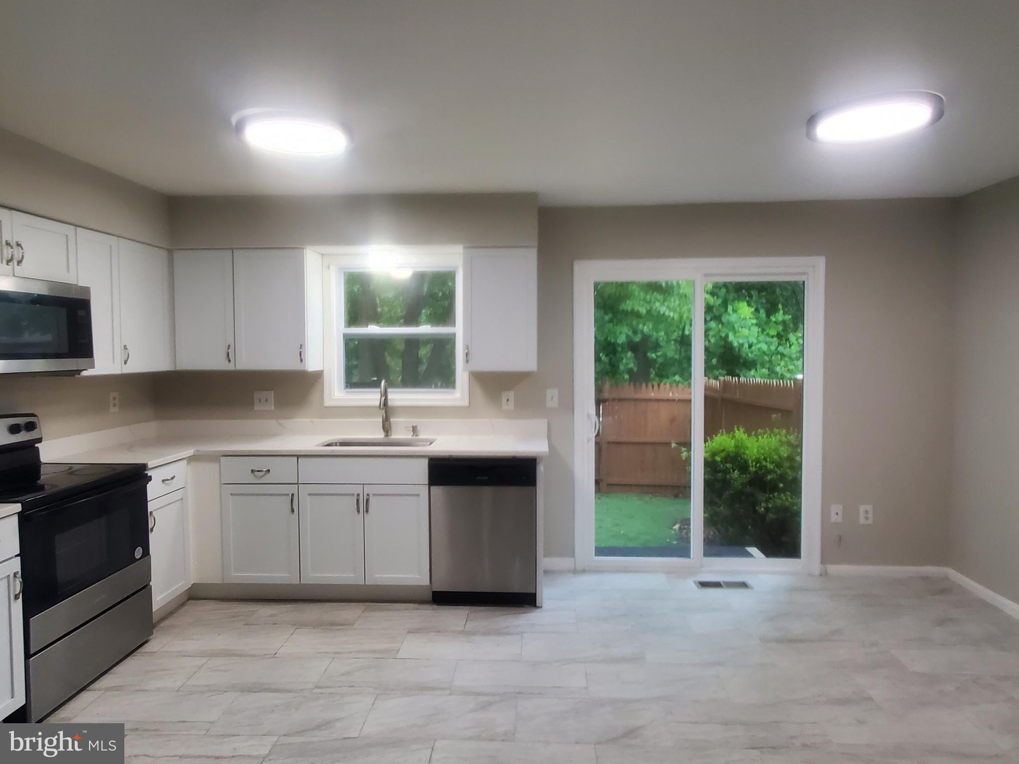LONGMEAD CROSSING - Residential