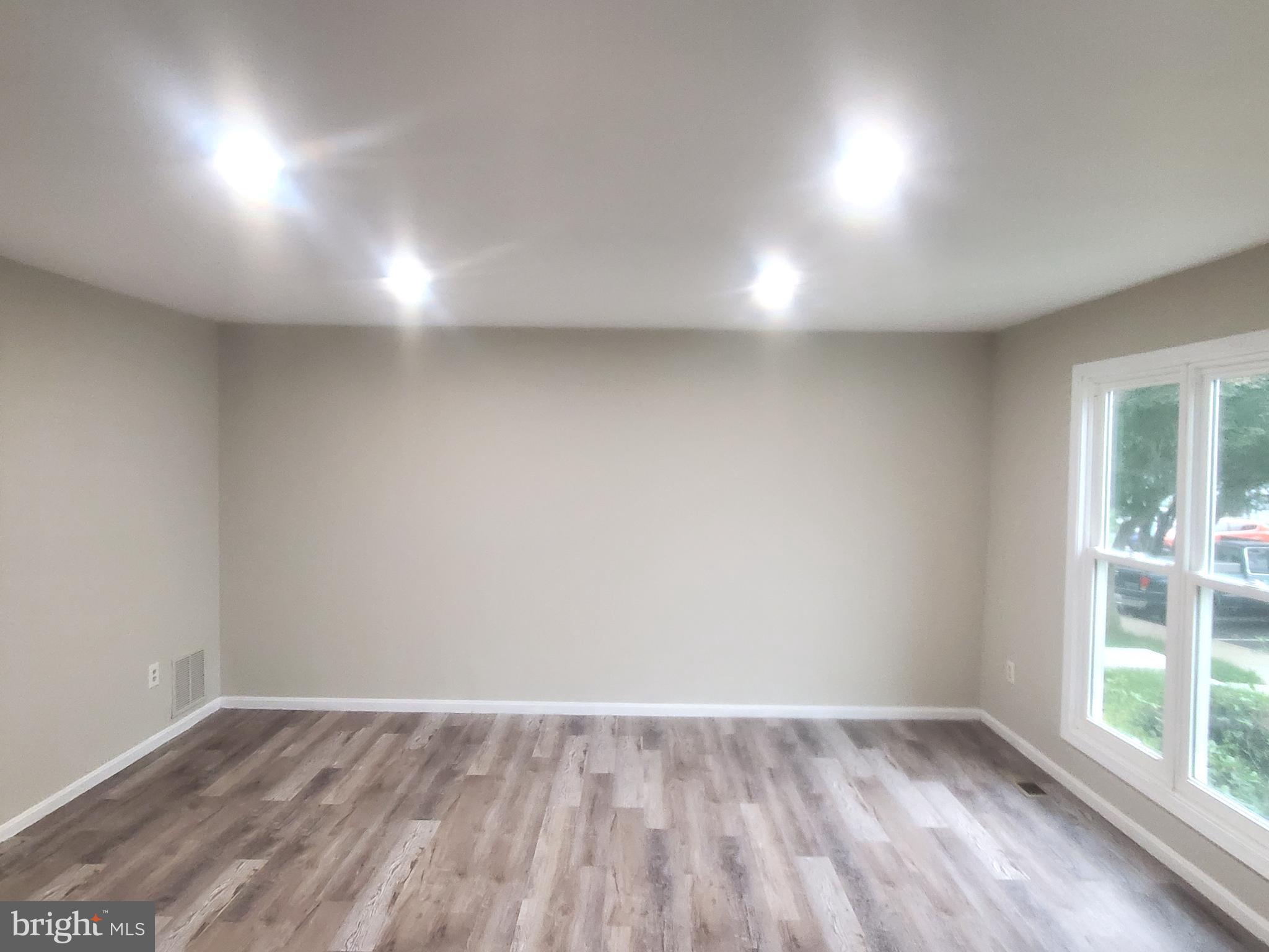 LONGMEAD CROSSING - Residential