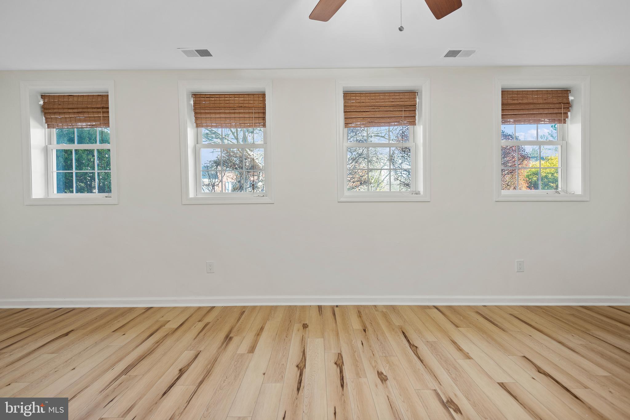 MILLS FARM - Residential