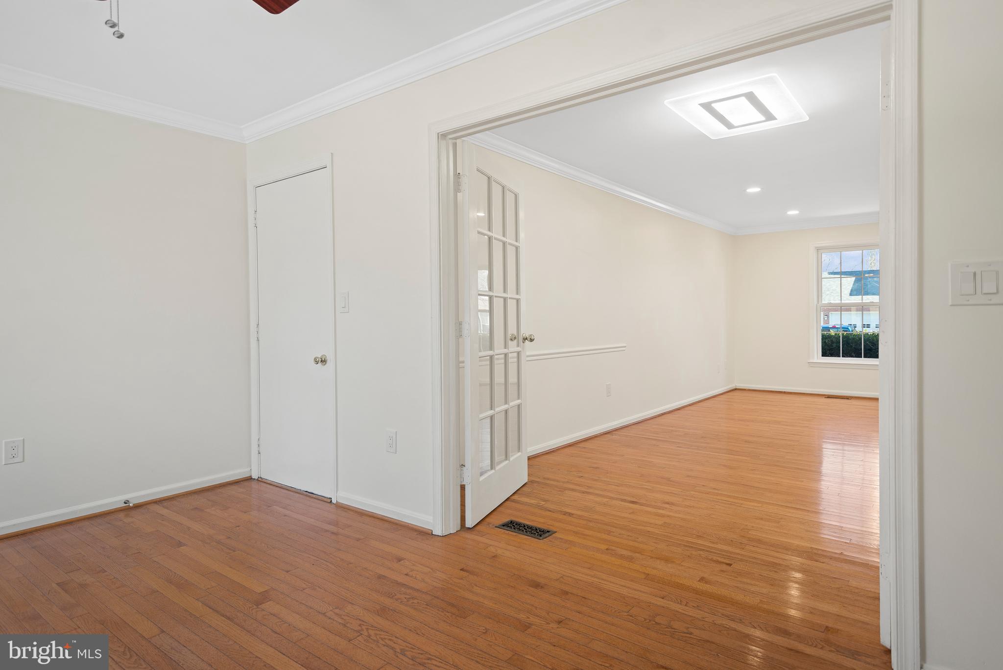 MILLS FARM - Residential