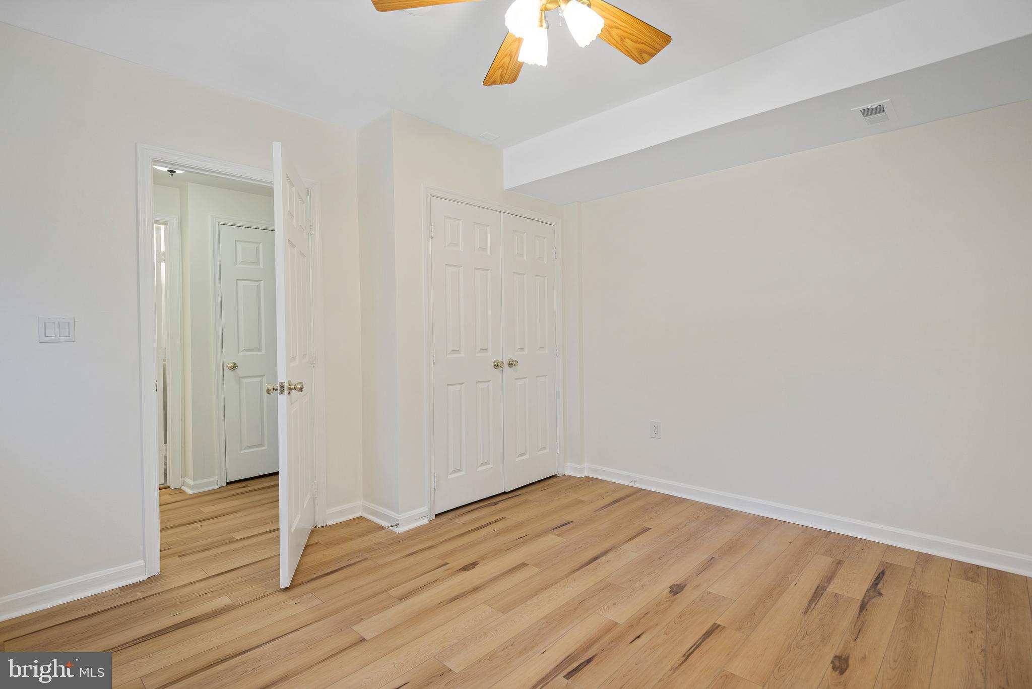 MILLS FARM - Residential