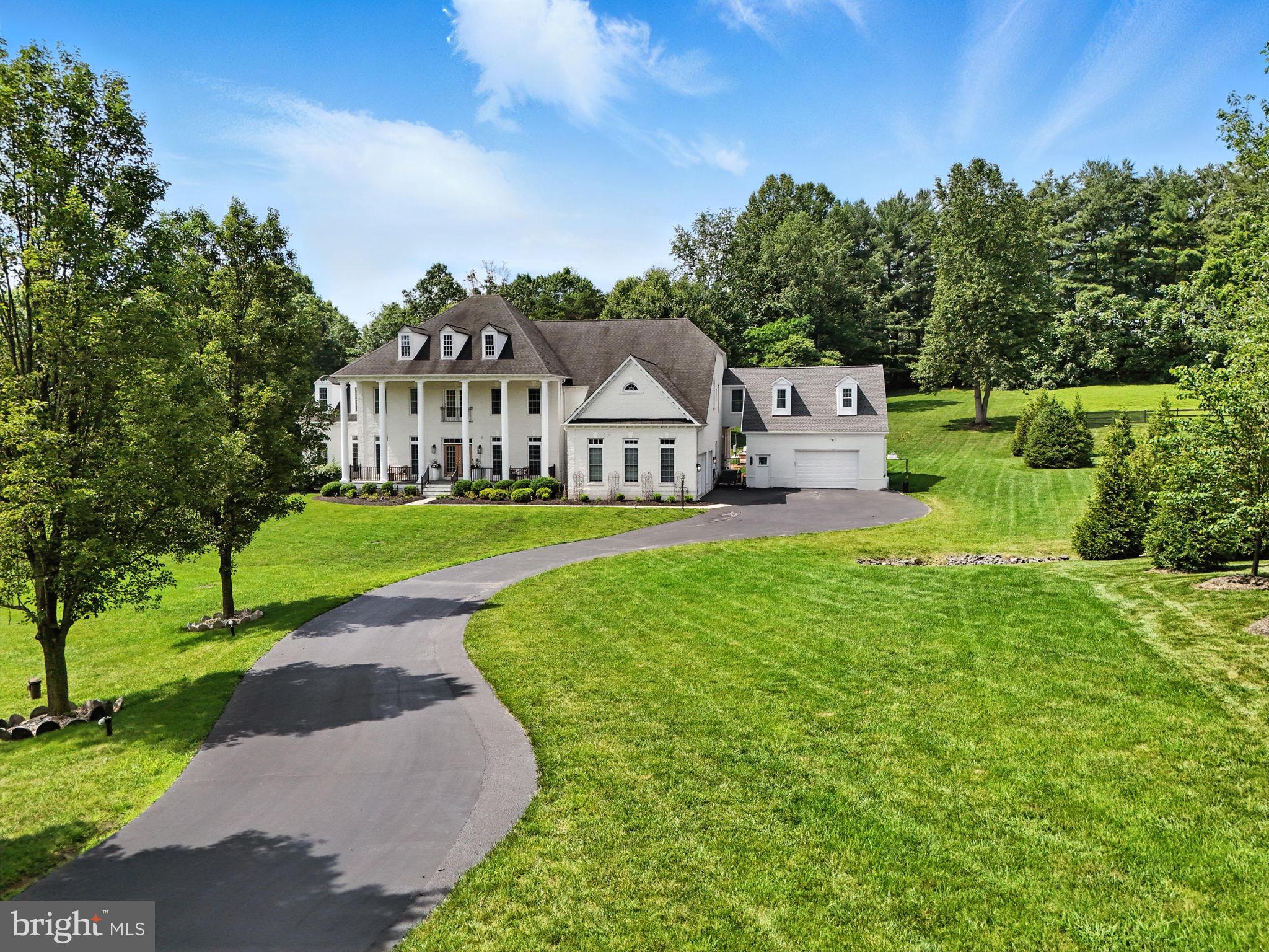OAKTON HOLLOWS - Residential