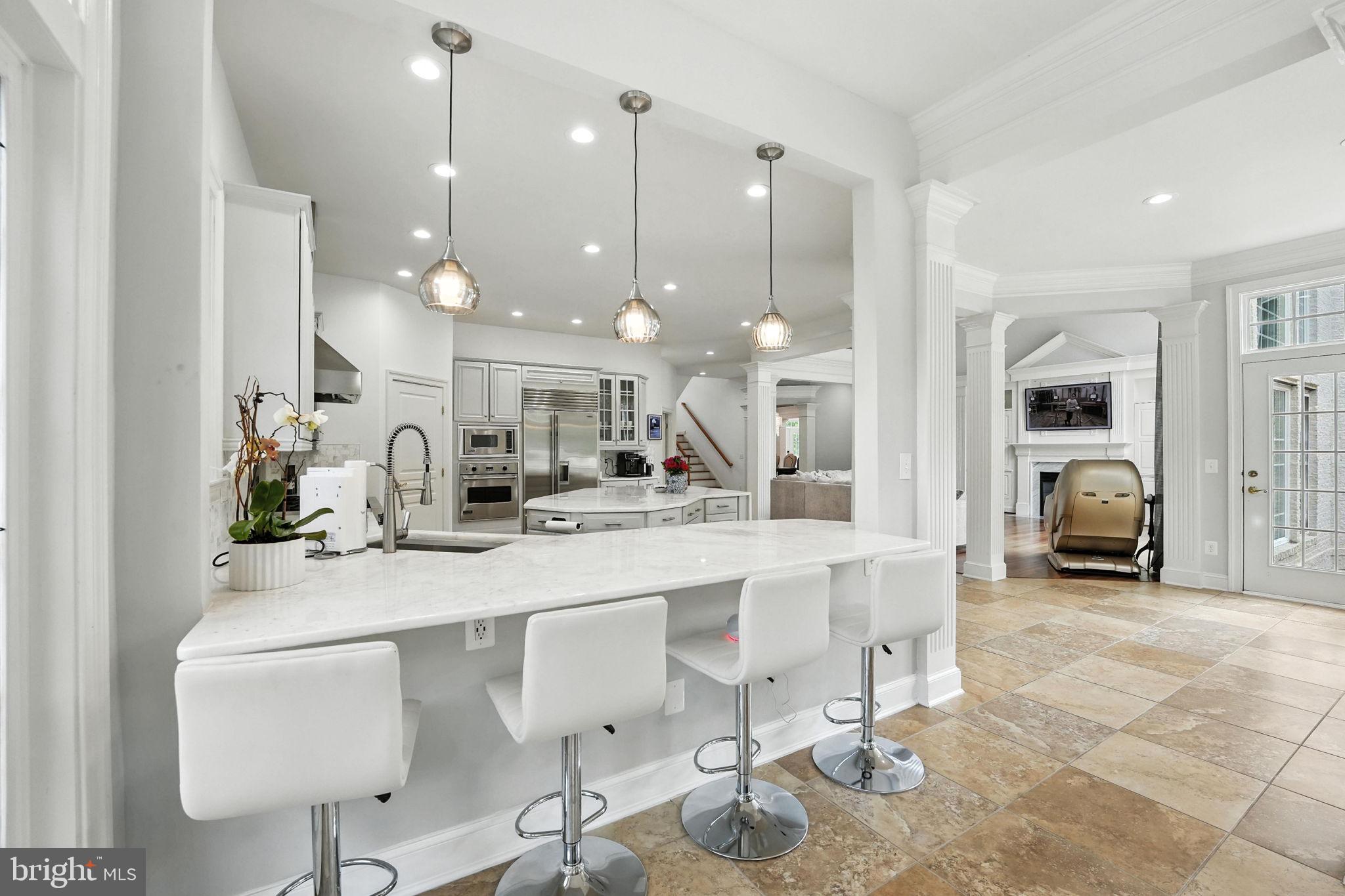 OAKTON HOLLOWS - Residential