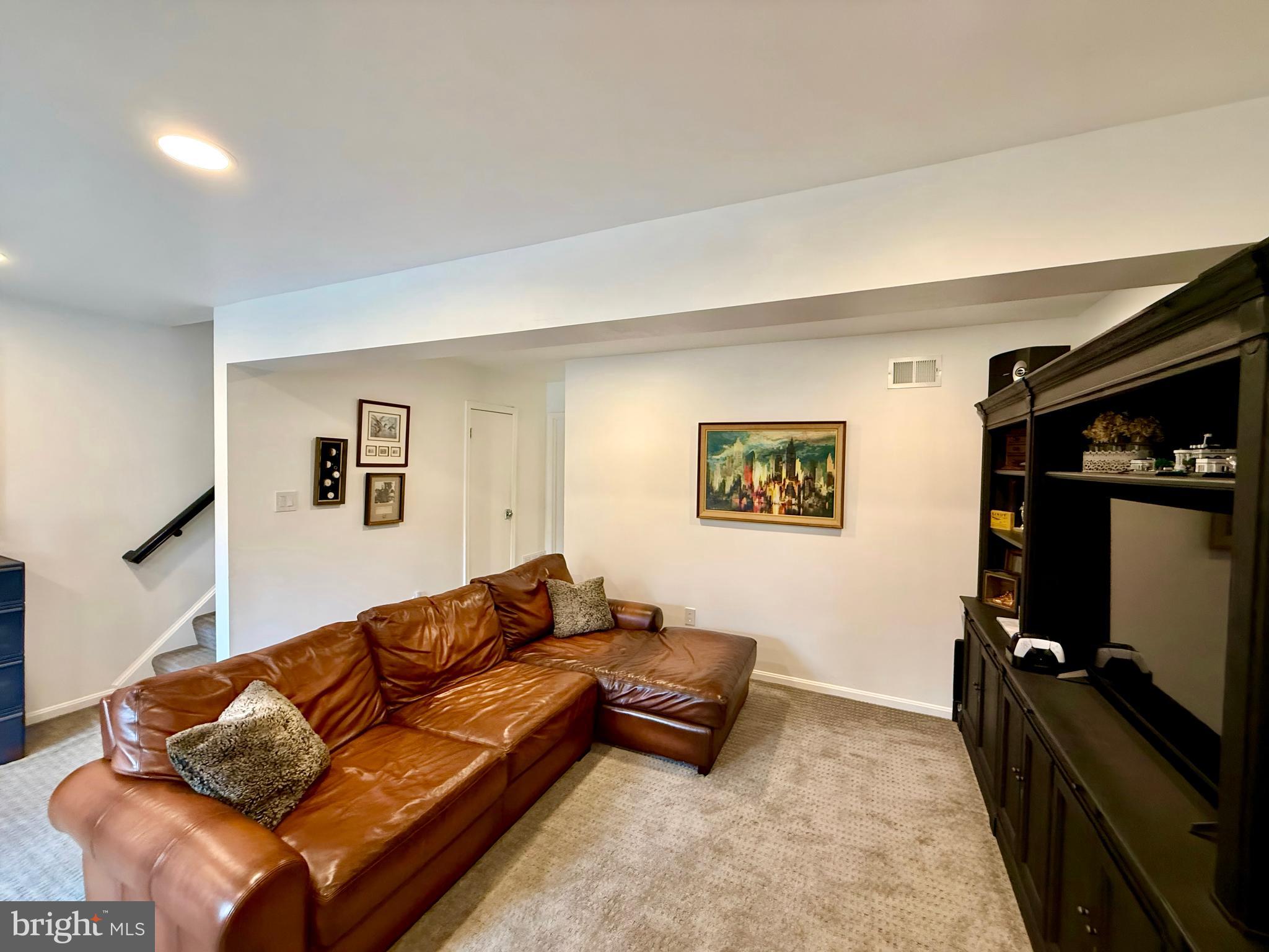 HERITAGE HILL OF ALEXANDRIA - Residential