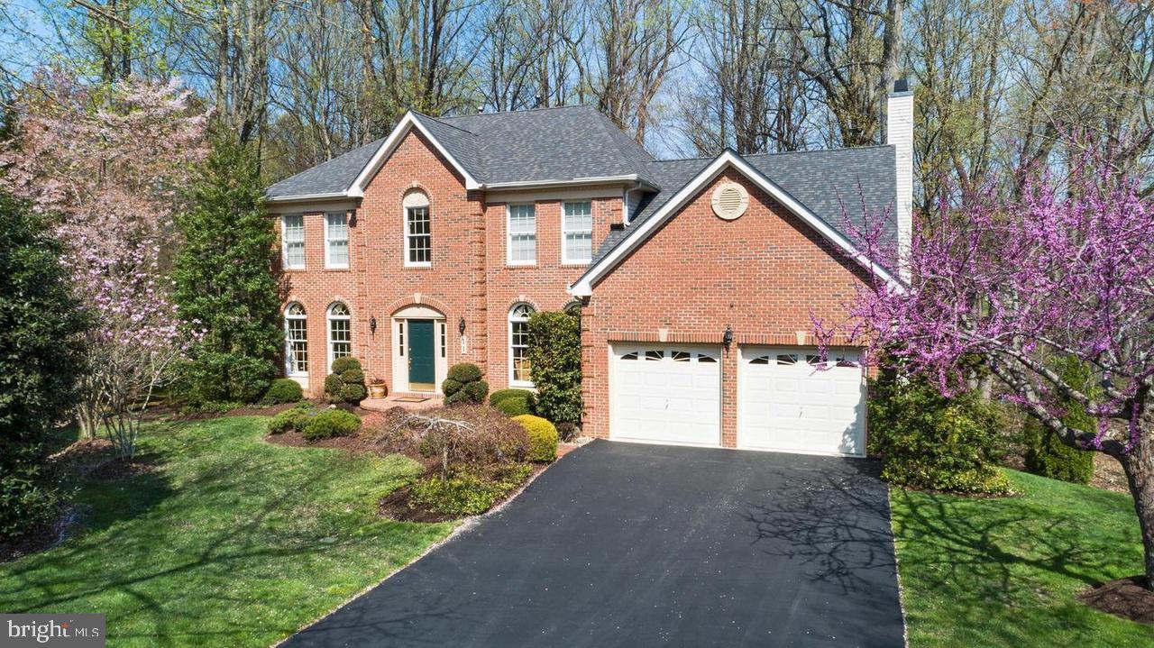 SOUTH RIVER COLONY - Residential
