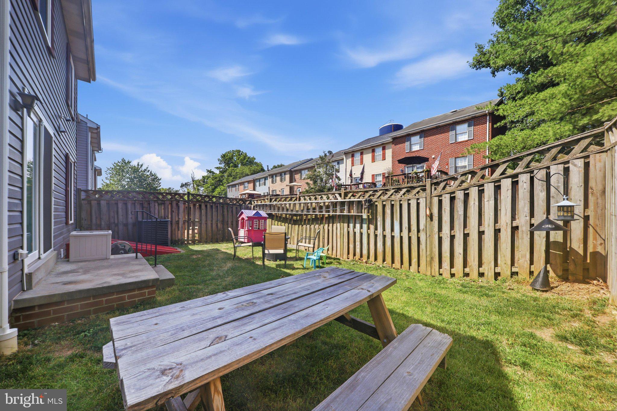 WATERSIDE - Residential