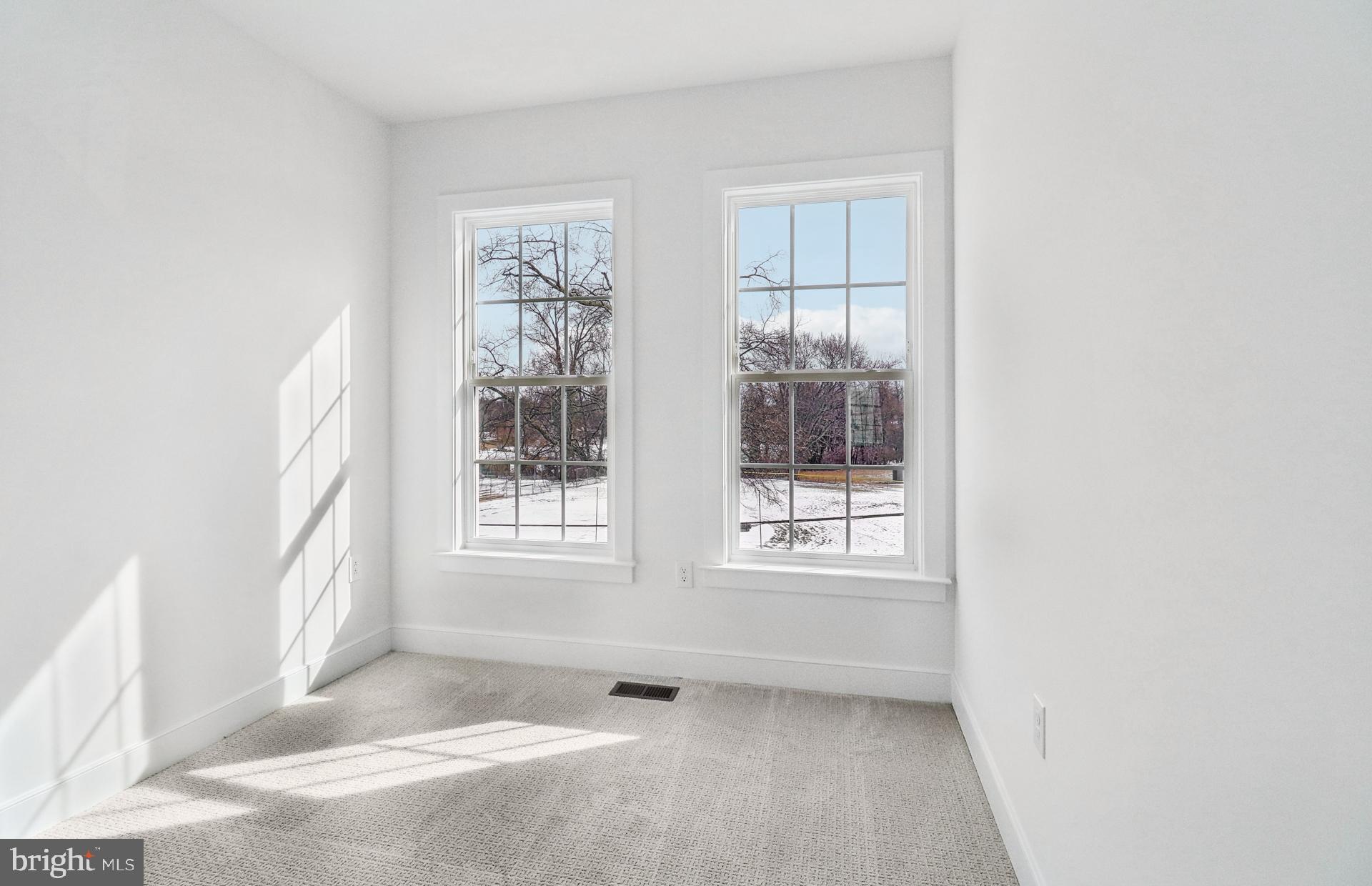 OVERLOOK AT FAIRFAX BOULEVARD - Residential