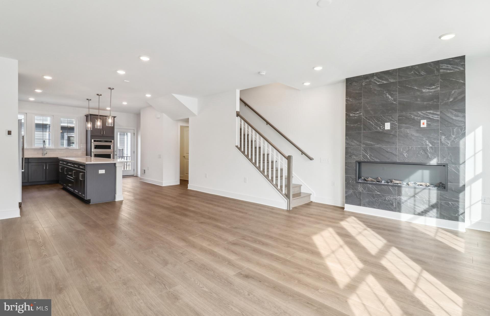 OVERLOOK AT FAIRFAX BOULEVARD - Residential