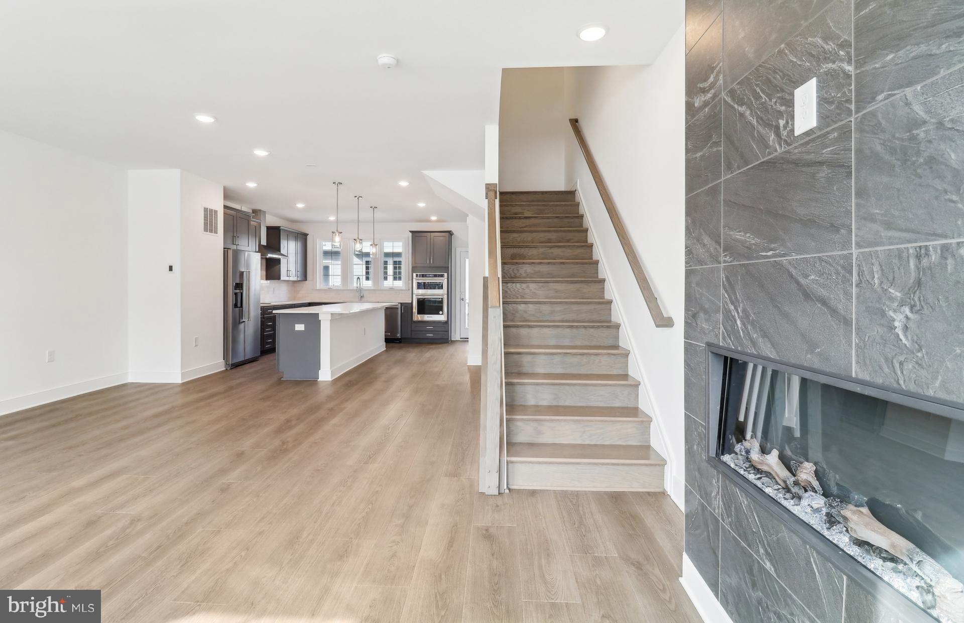 OVERLOOK AT FAIRFAX BOULEVARD - Residential
