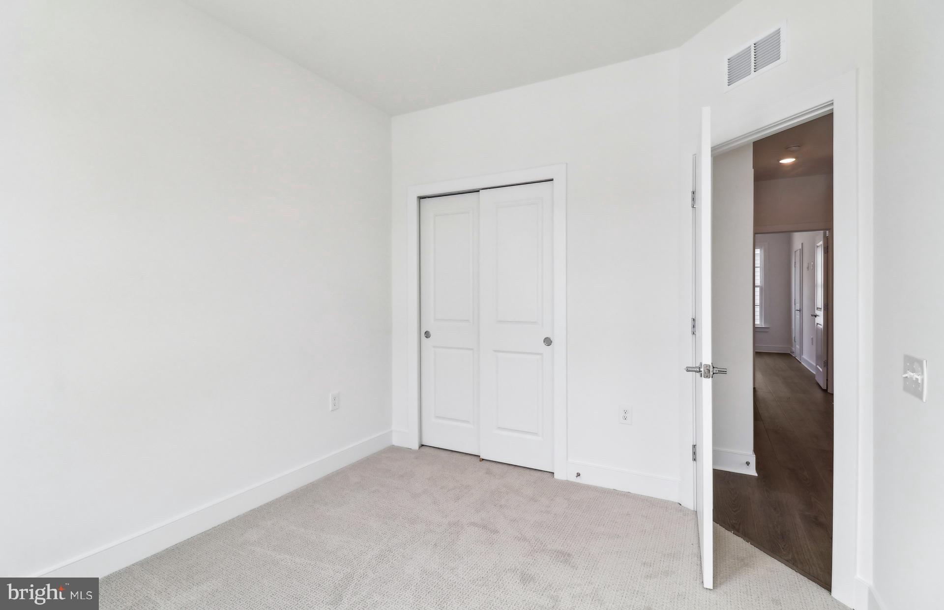 OVERLOOK AT FAIRFAX BOULEVARD - Residential