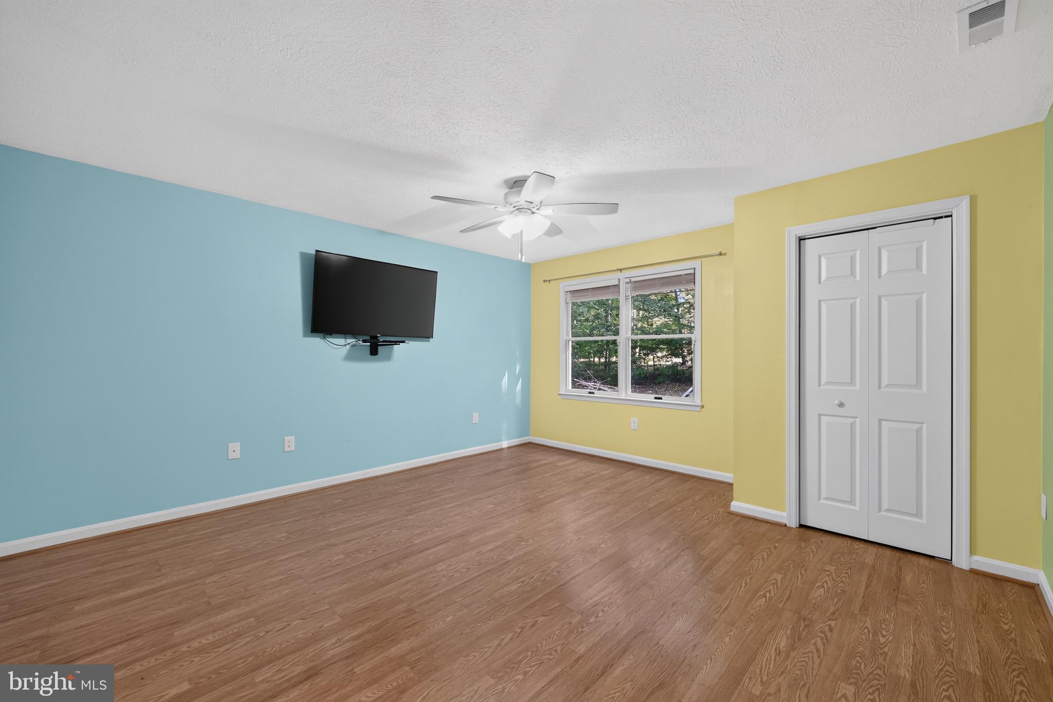 CHAPEL POINT WOODS - Residential