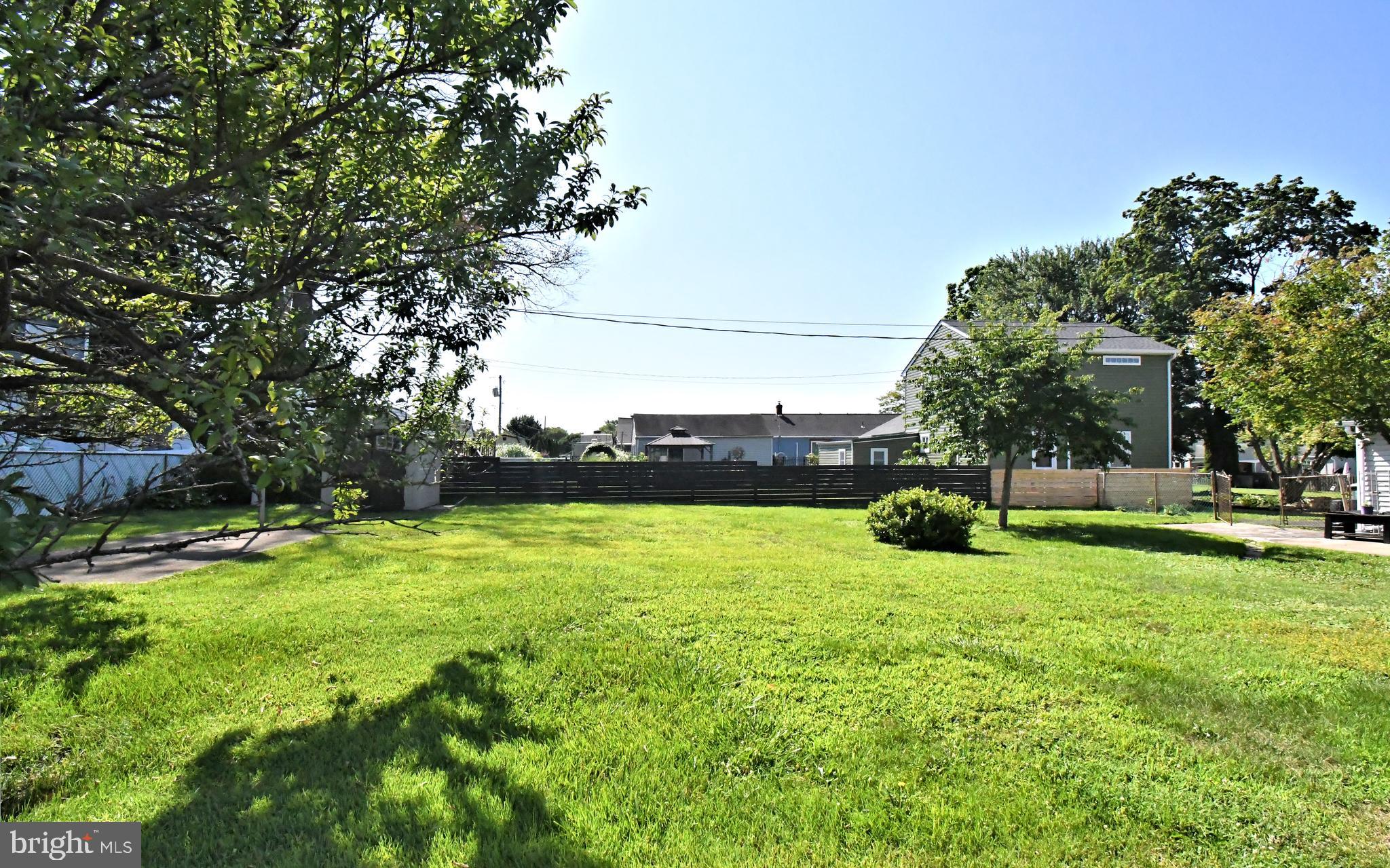 FEASTERVILLE HGTS - Residential