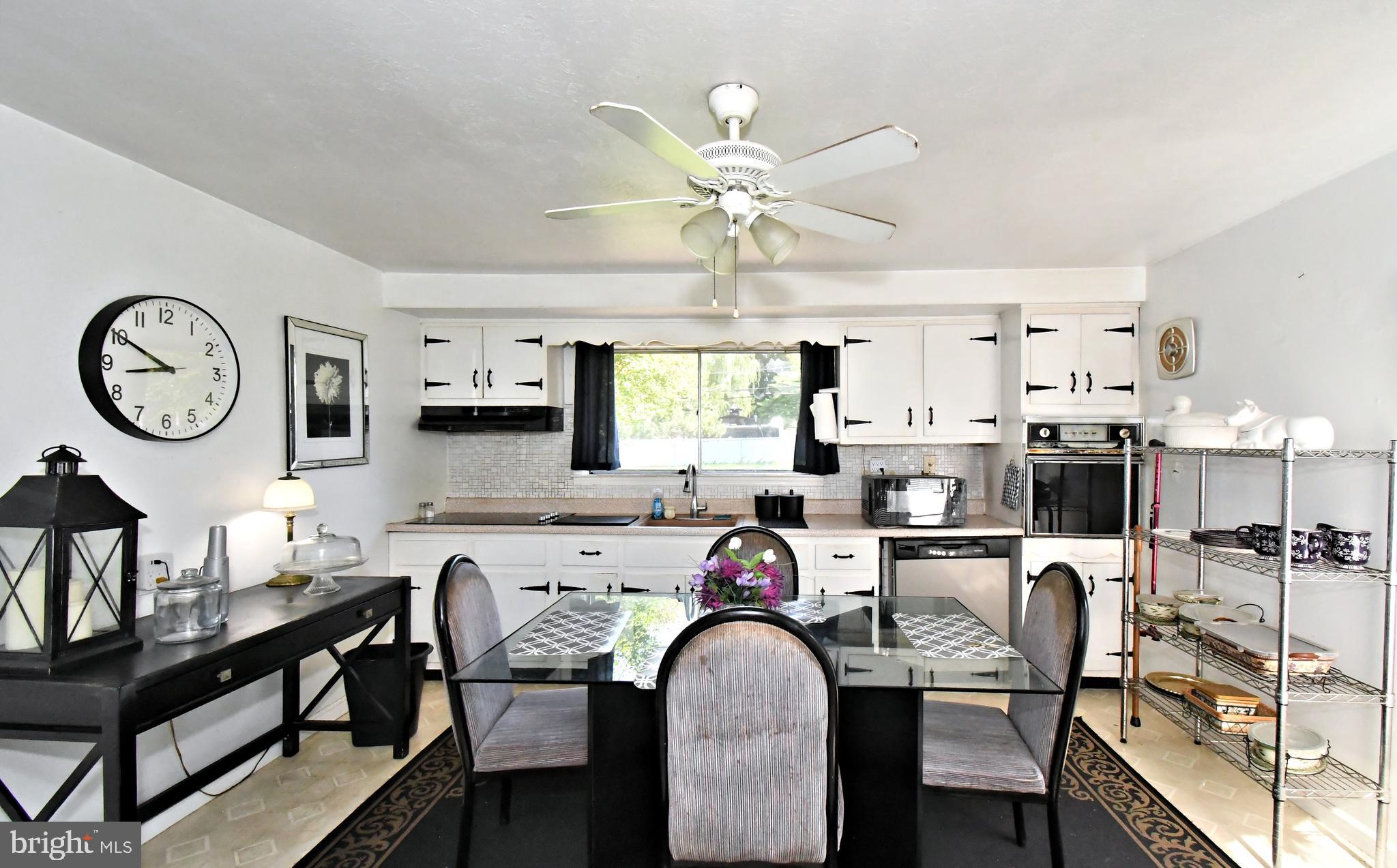 FEASTERVILLE HGTS - Residential