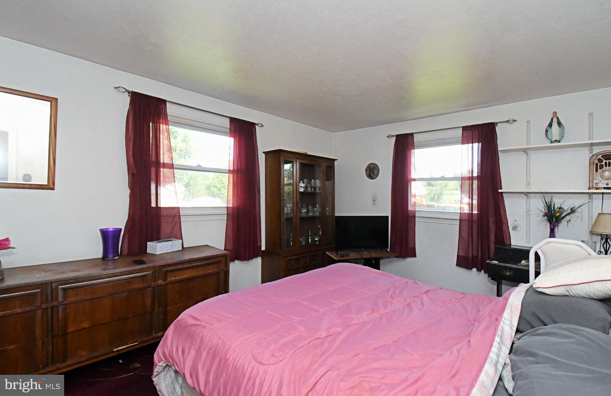 FEASTERVILLE HGTS - Residential