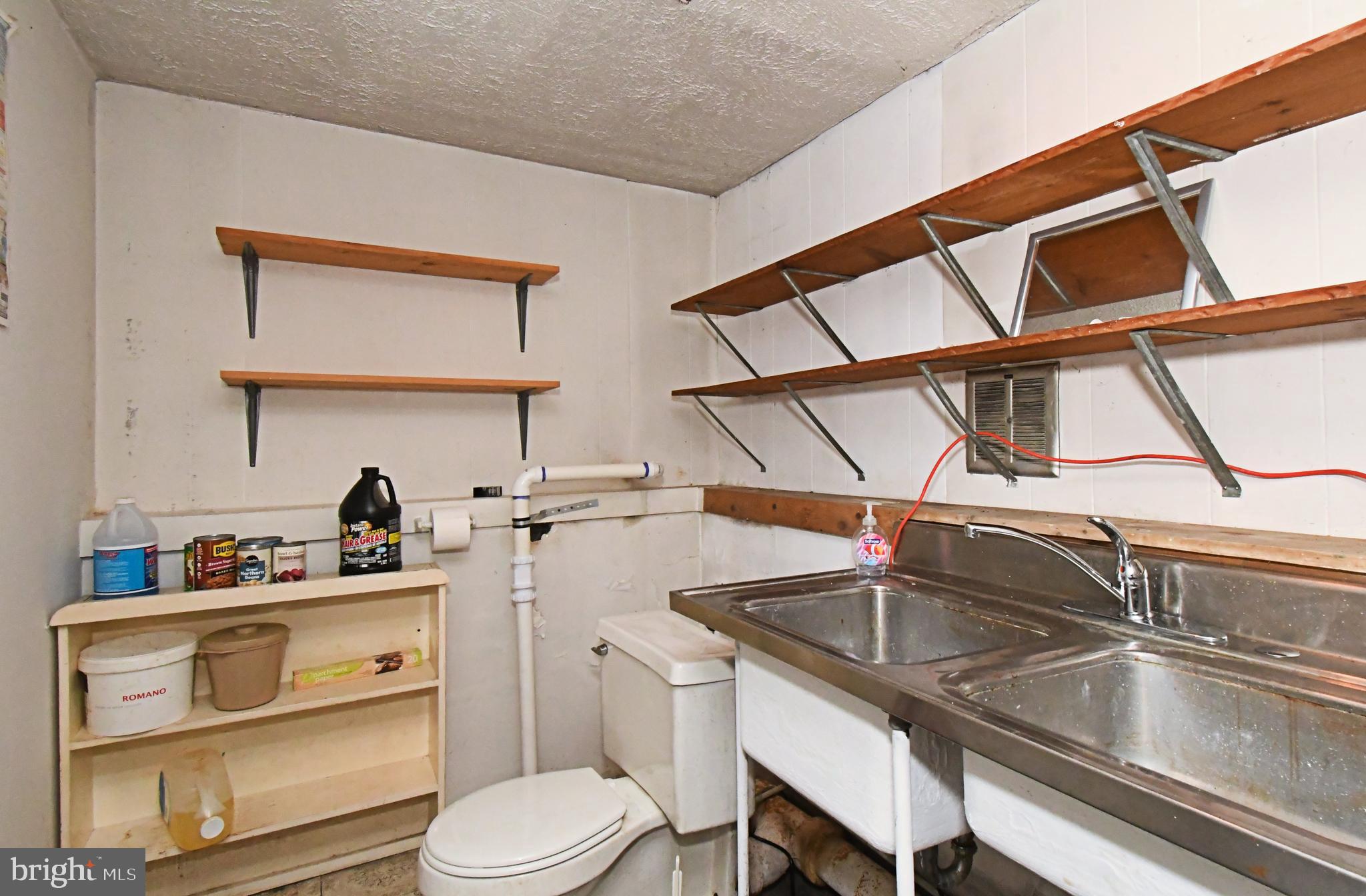 FEASTERVILLE HGTS - Residential