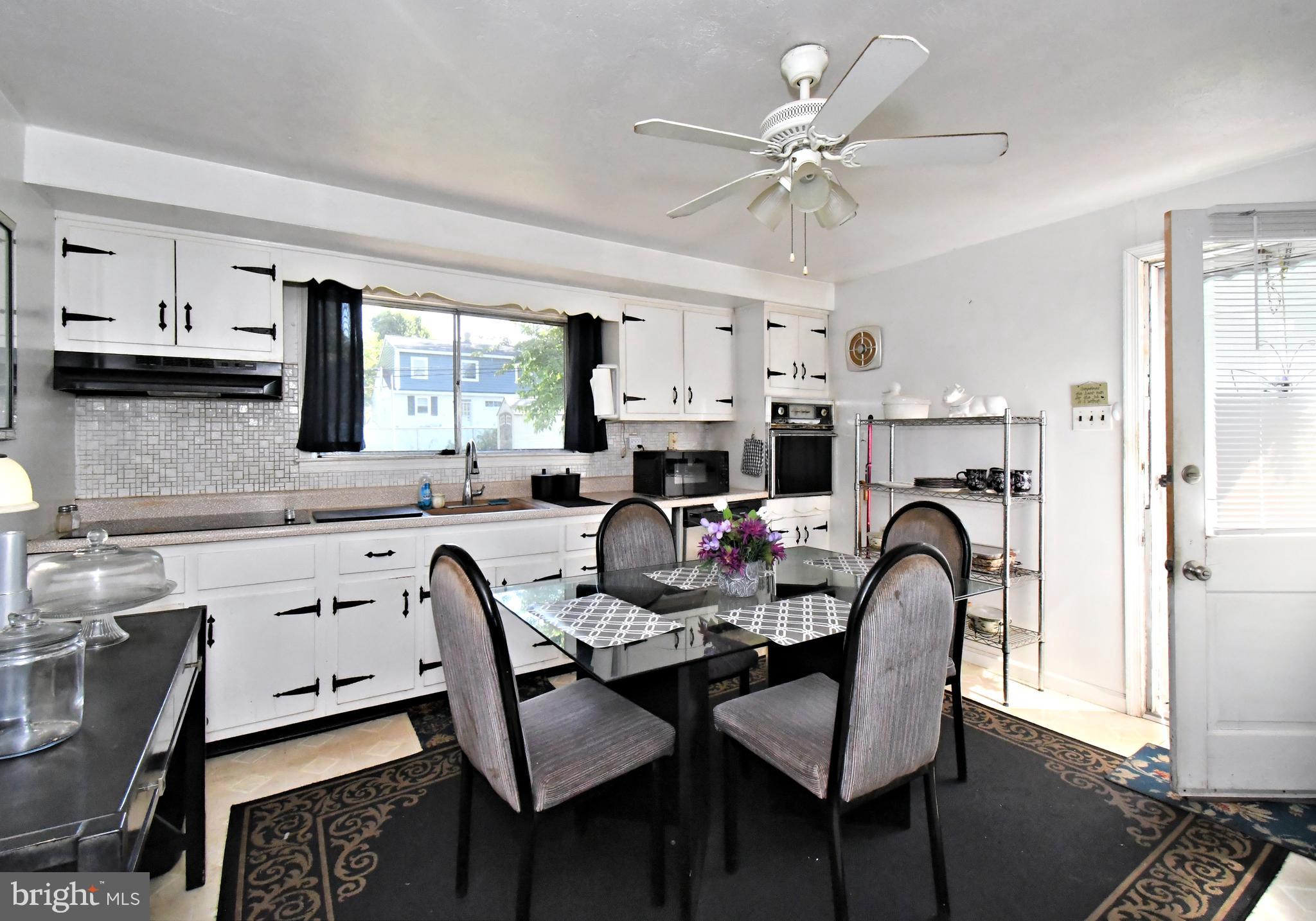 FEASTERVILLE HGTS - Residential