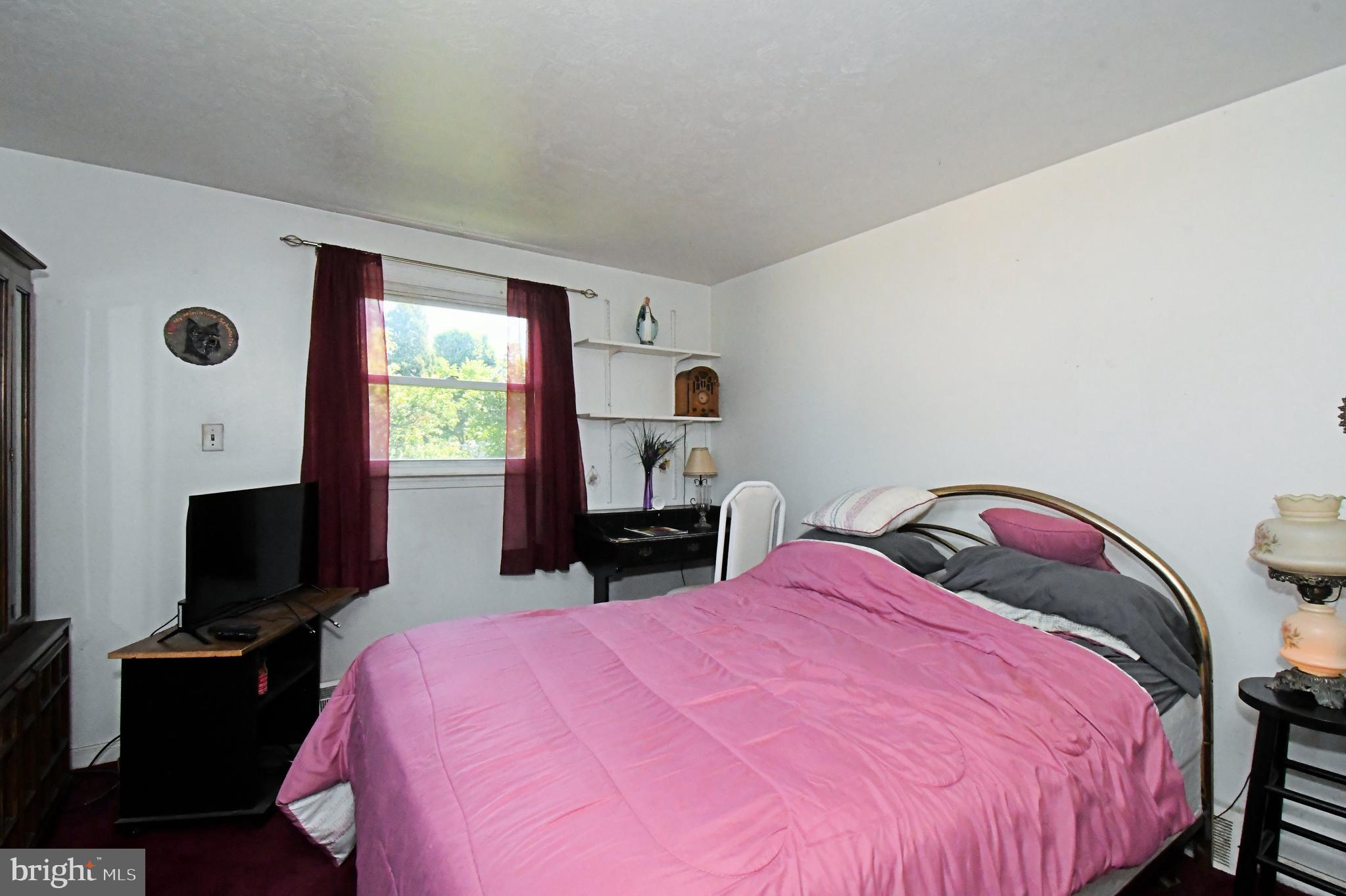 FEASTERVILLE HGTS - Residential