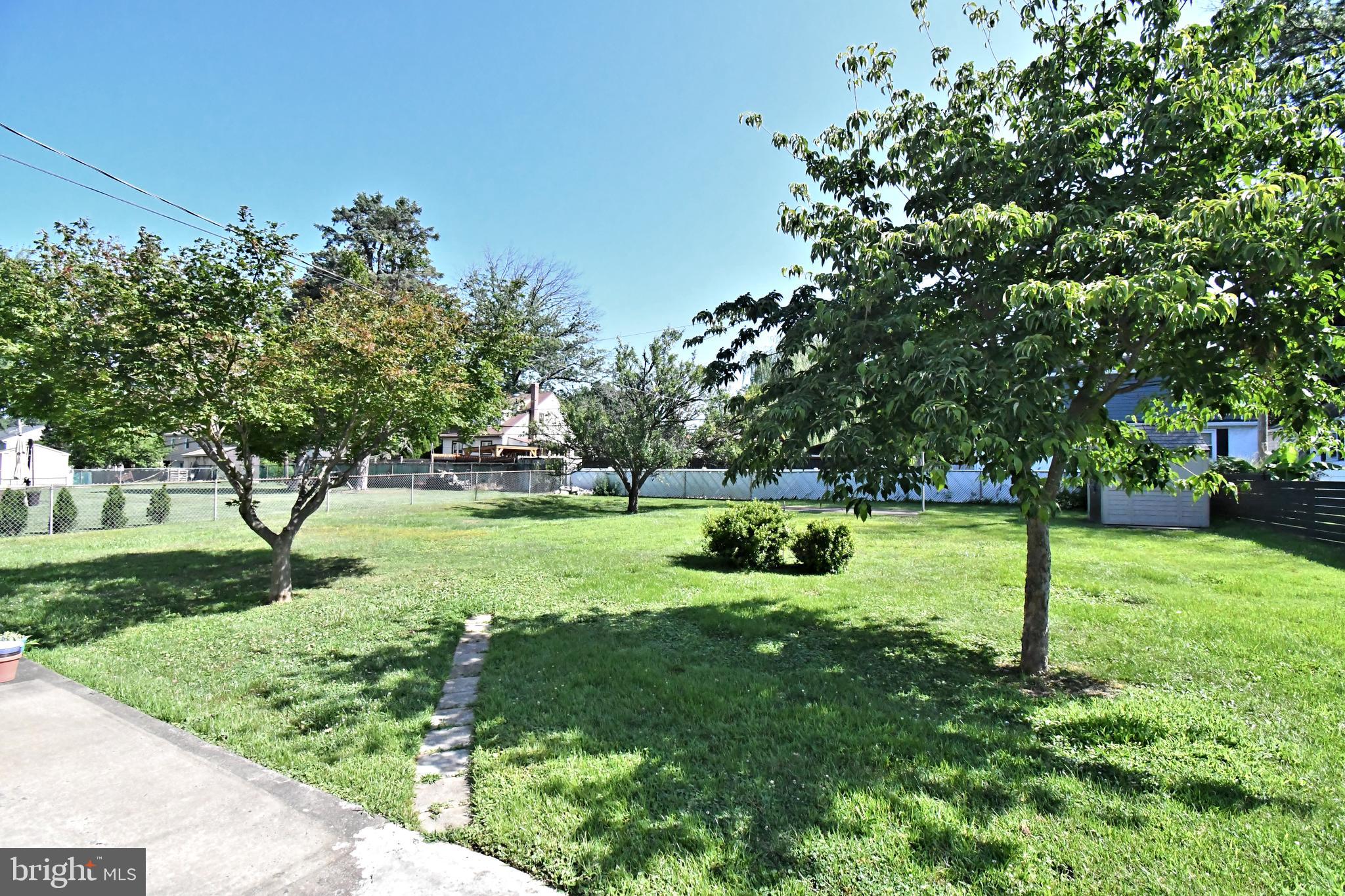 FEASTERVILLE HGTS - Residential