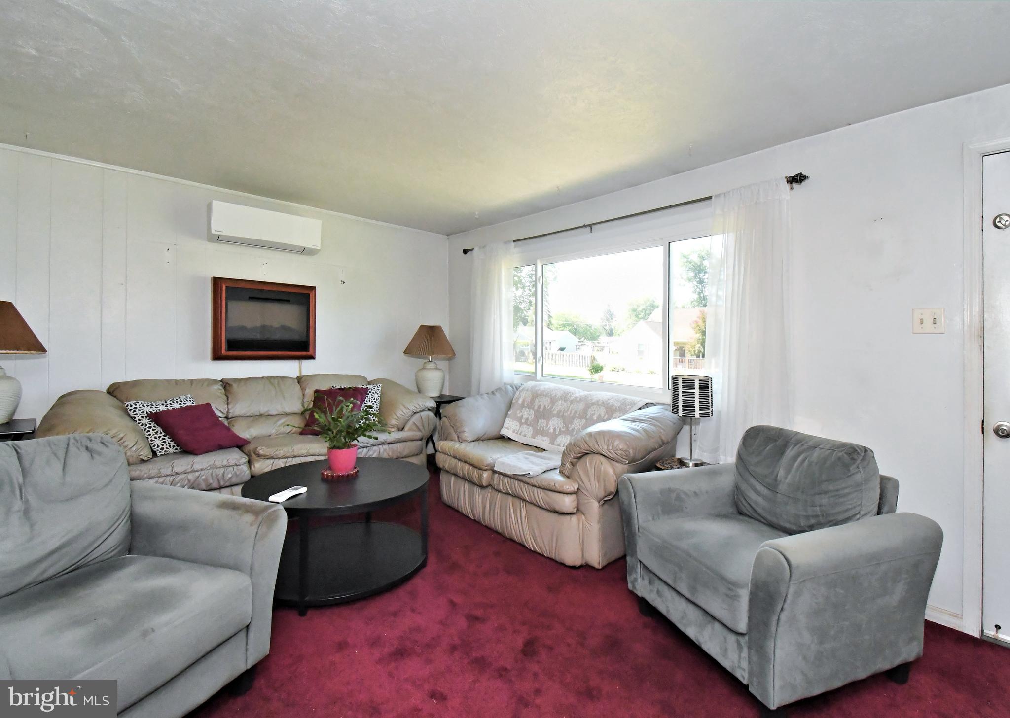 FEASTERVILLE HGTS - Residential