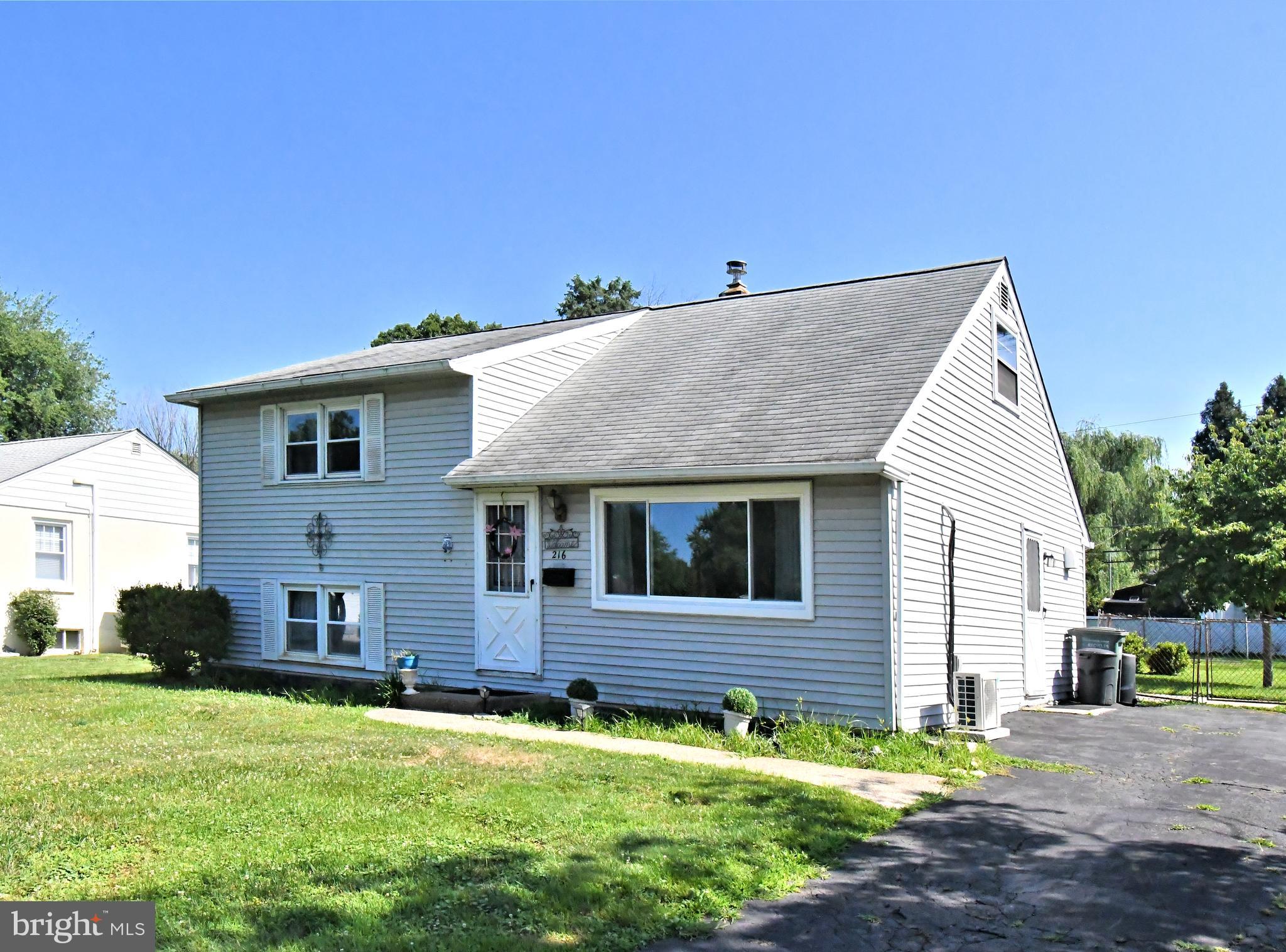 FEASTERVILLE HGTS - Residential