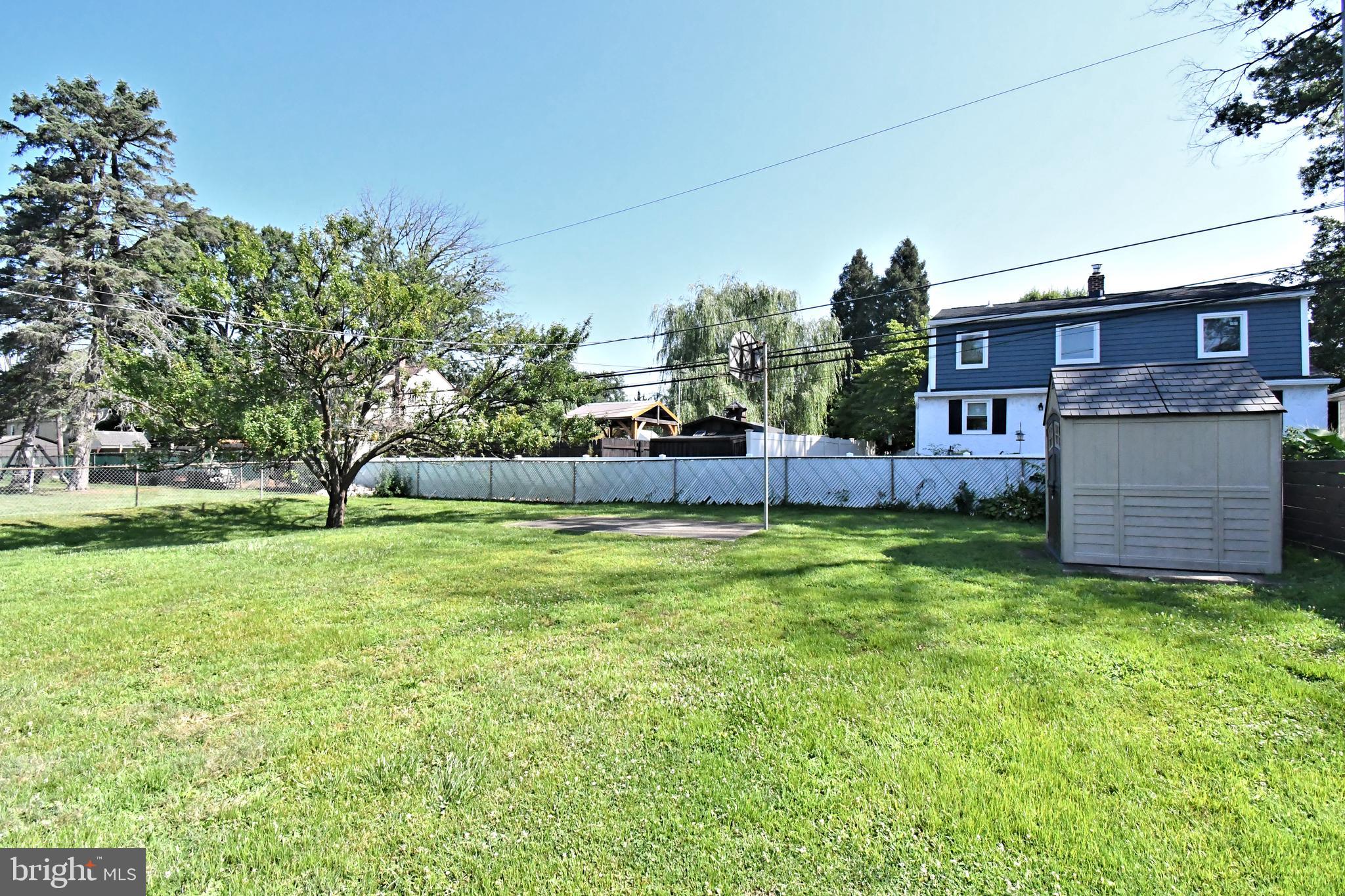 FEASTERVILLE HGTS - Residential