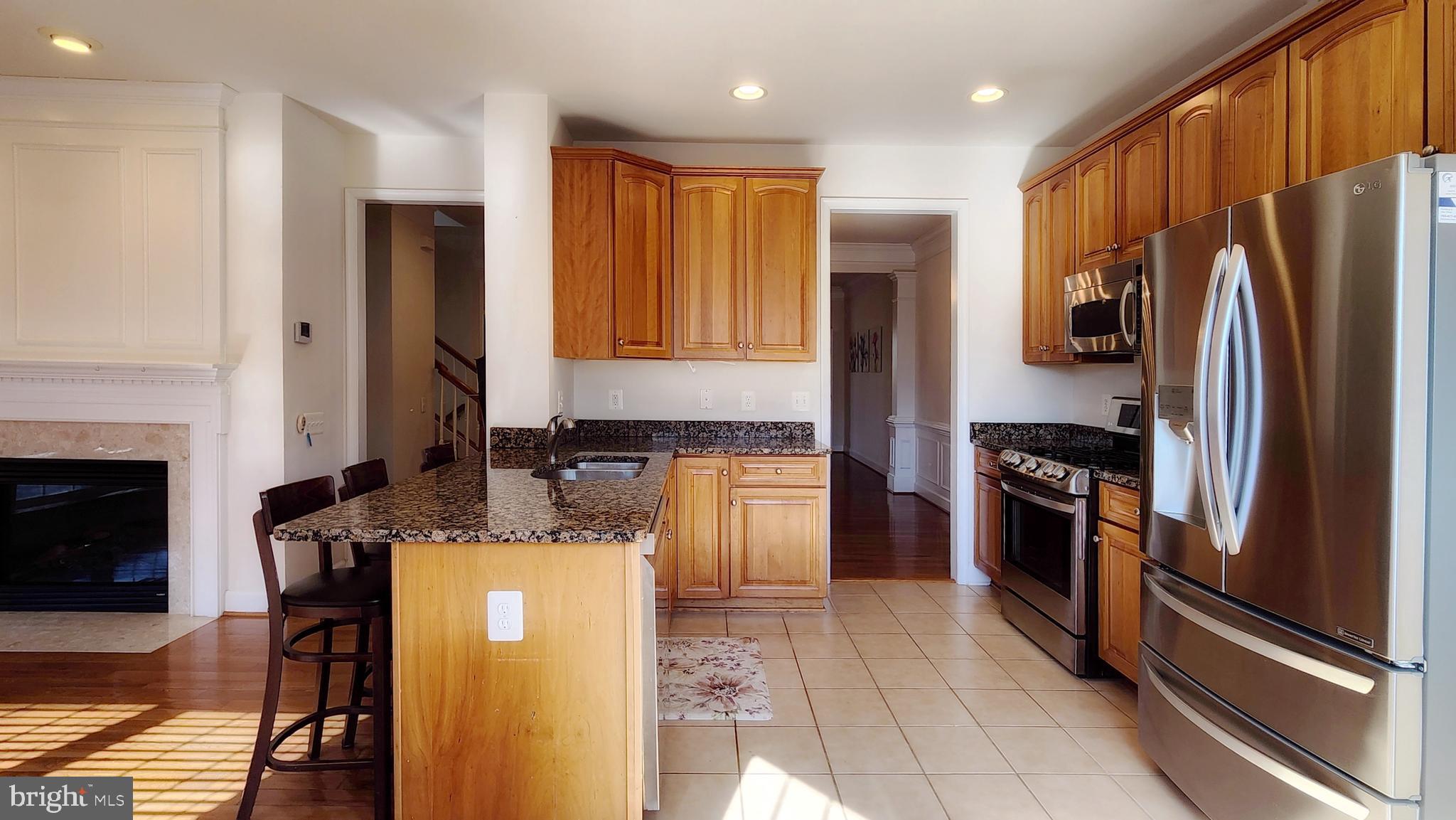LAUREL RIDGE CROSSING - Residential Lease