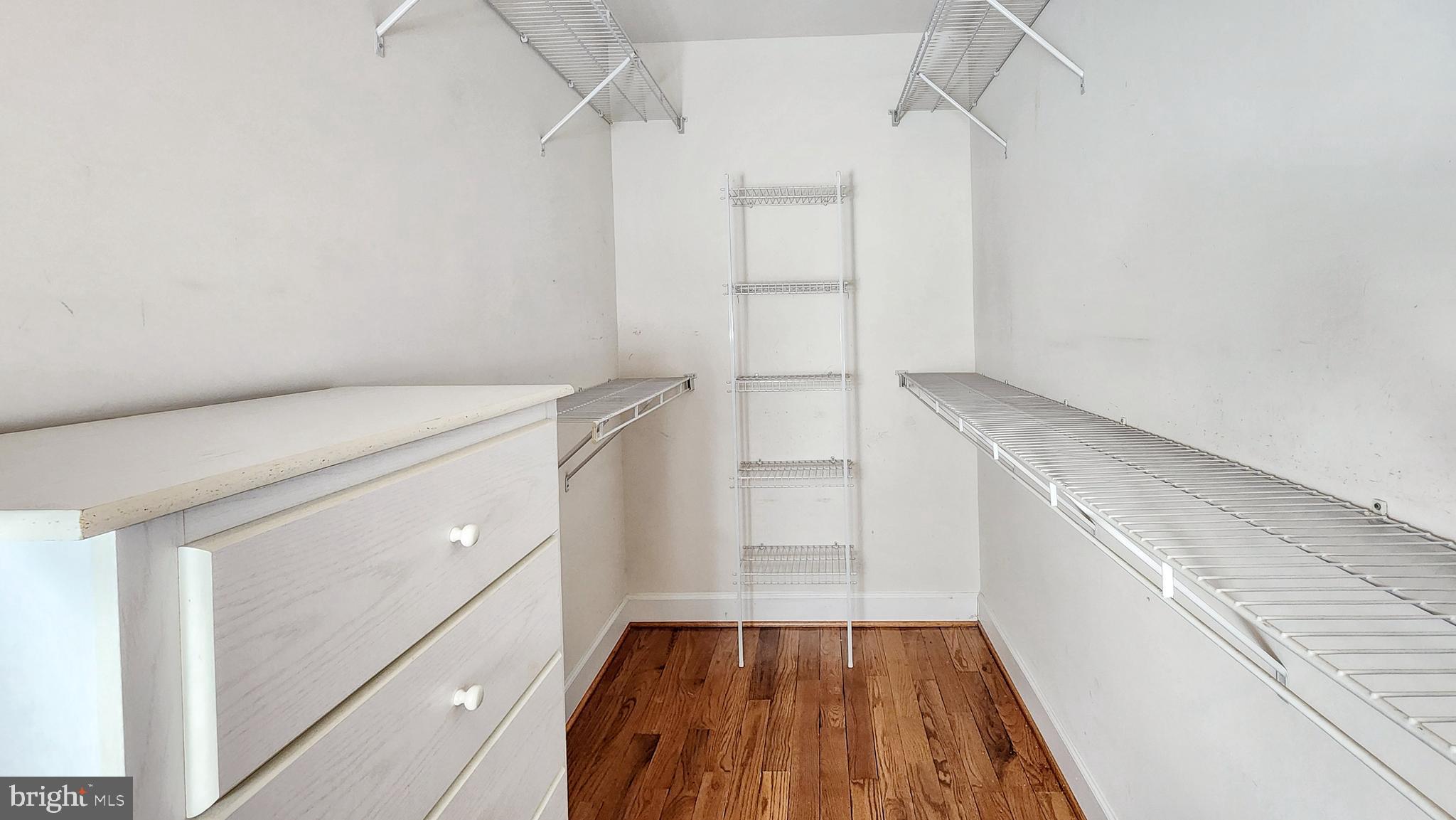 LAUREL RIDGE CROSSING - Residential Lease