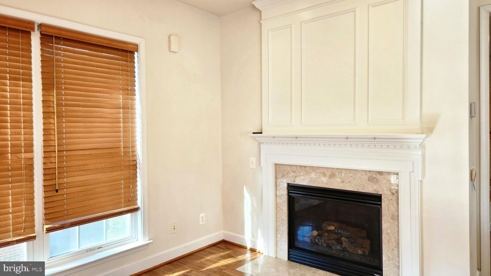 LAUREL RIDGE CROSSING - Residential Lease