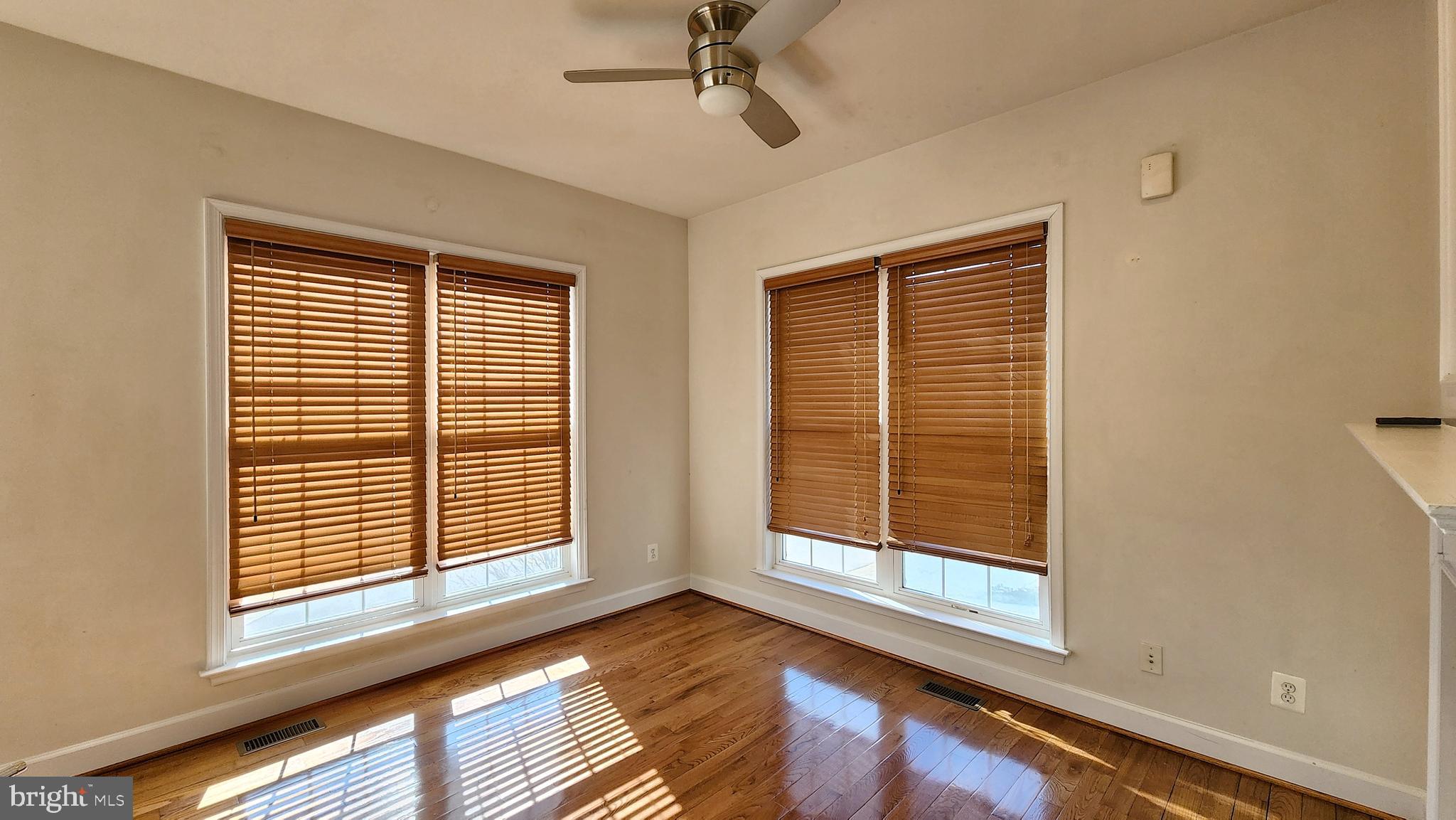LAUREL RIDGE CROSSING - Residential Lease