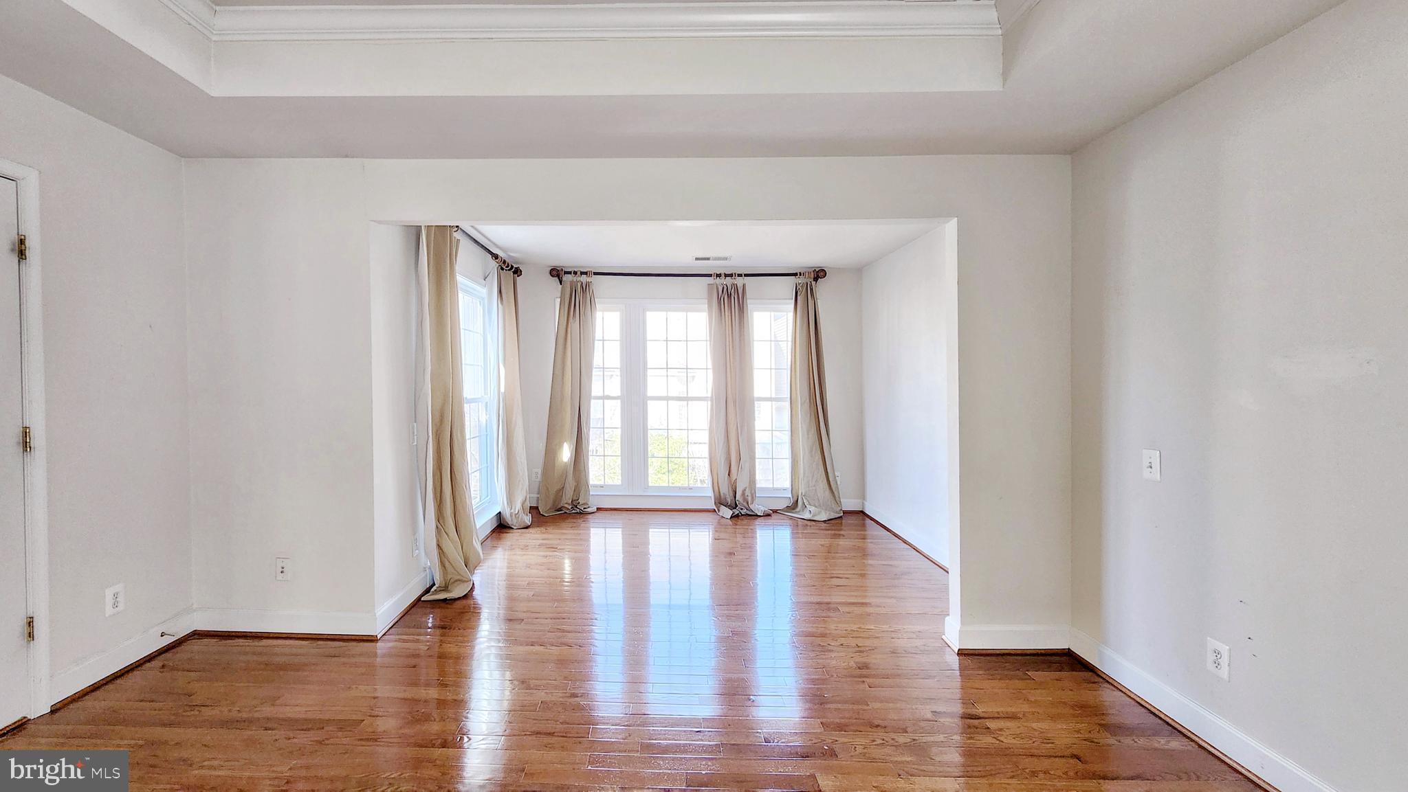 LAUREL RIDGE CROSSING - Residential Lease