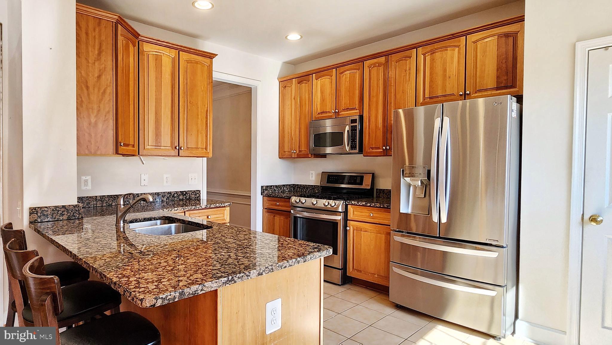 LAUREL RIDGE CROSSING - Residential Lease