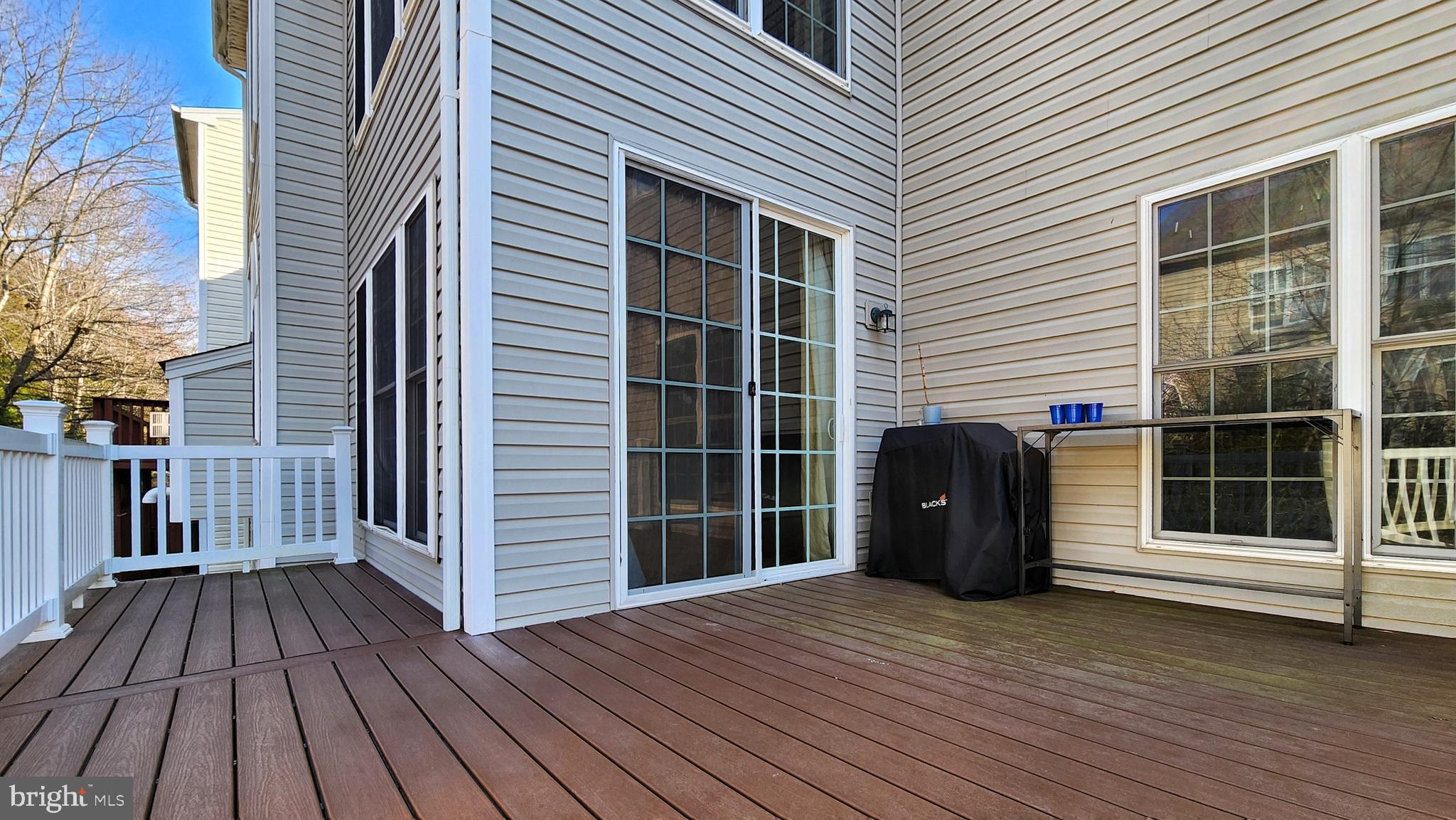 LAUREL RIDGE CROSSING - Residential Lease