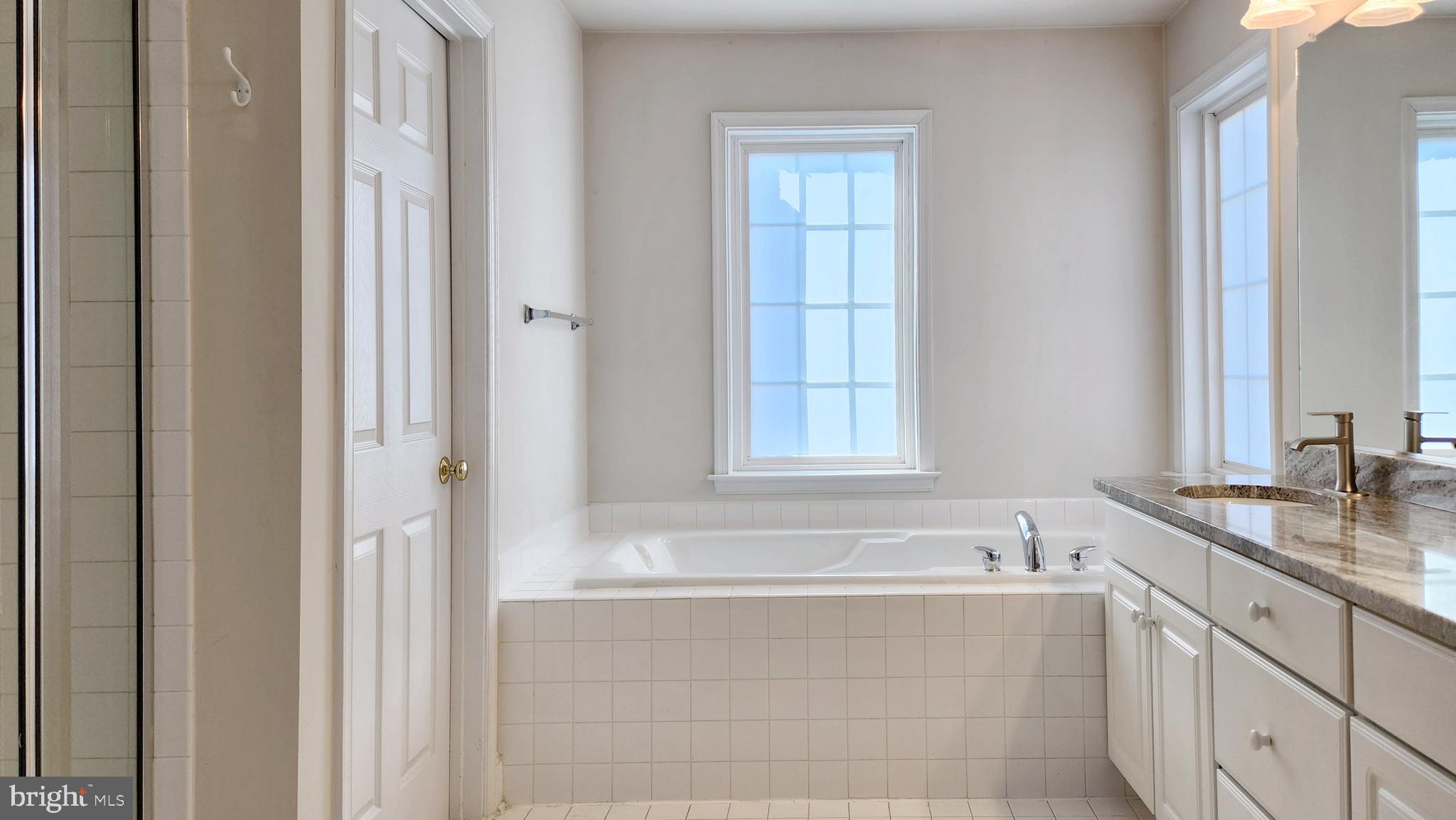 LAUREL RIDGE CROSSING - Residential Lease