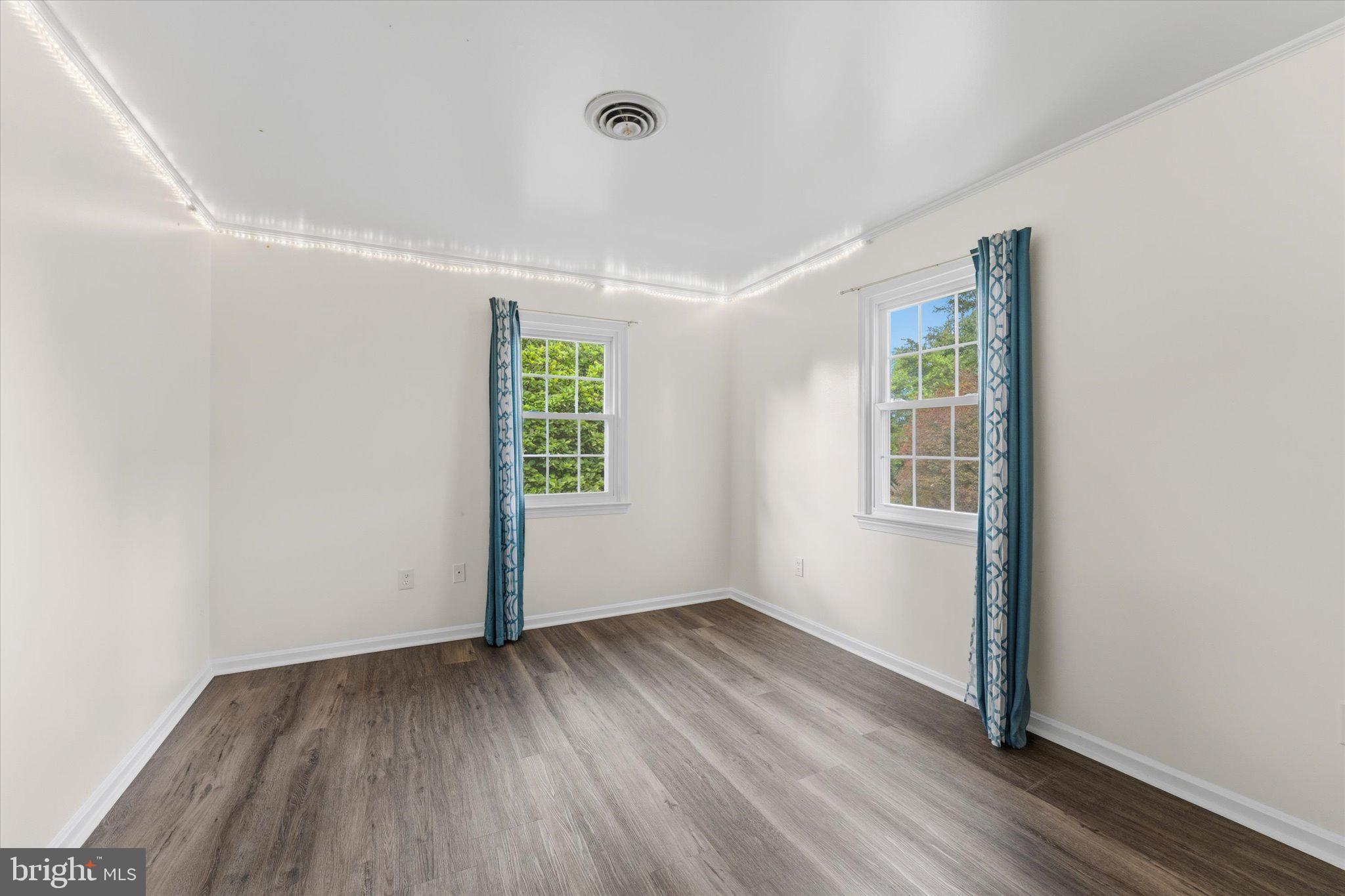 HICKORY GROVE - Residential