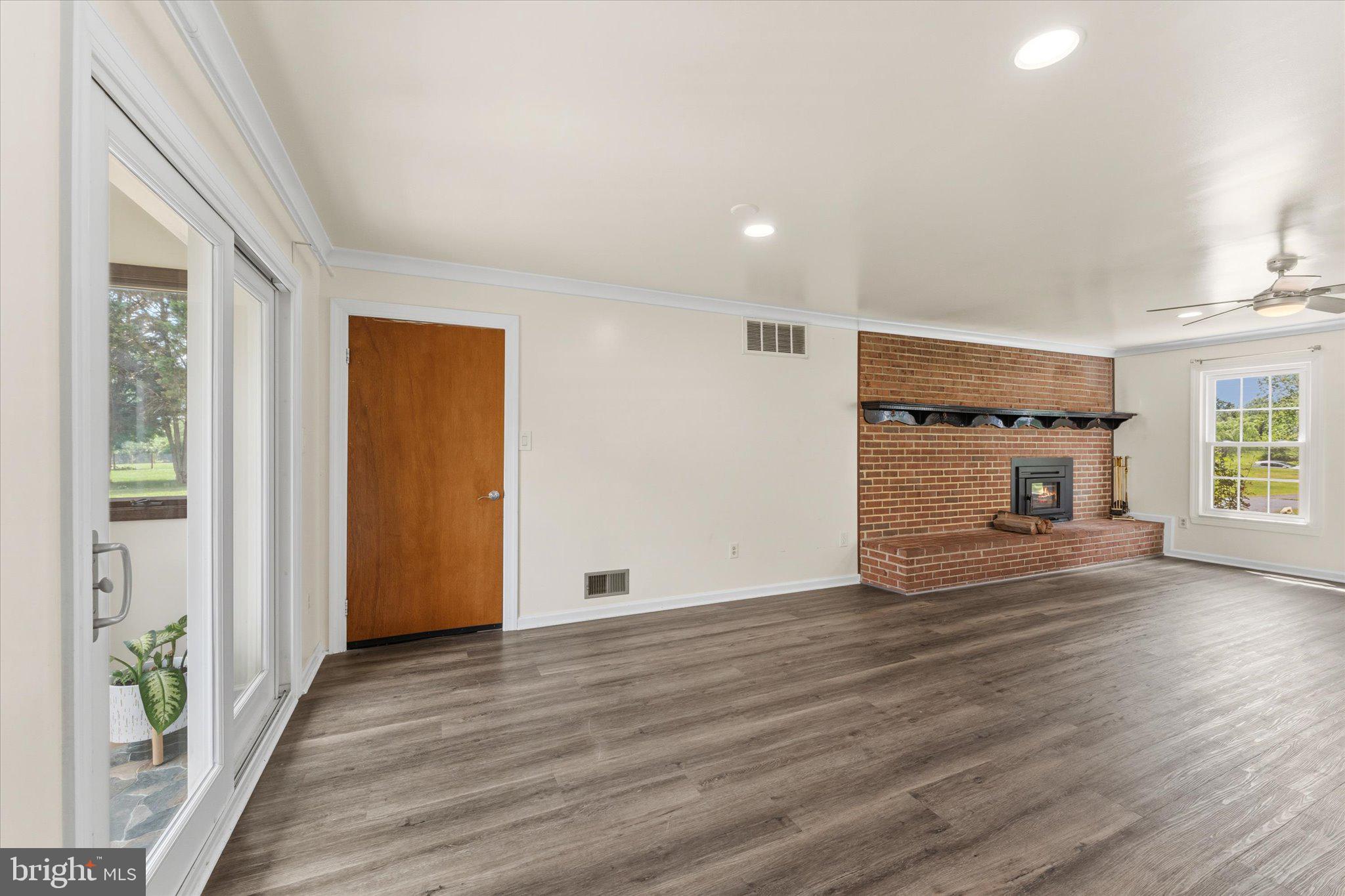HICKORY GROVE - Residential